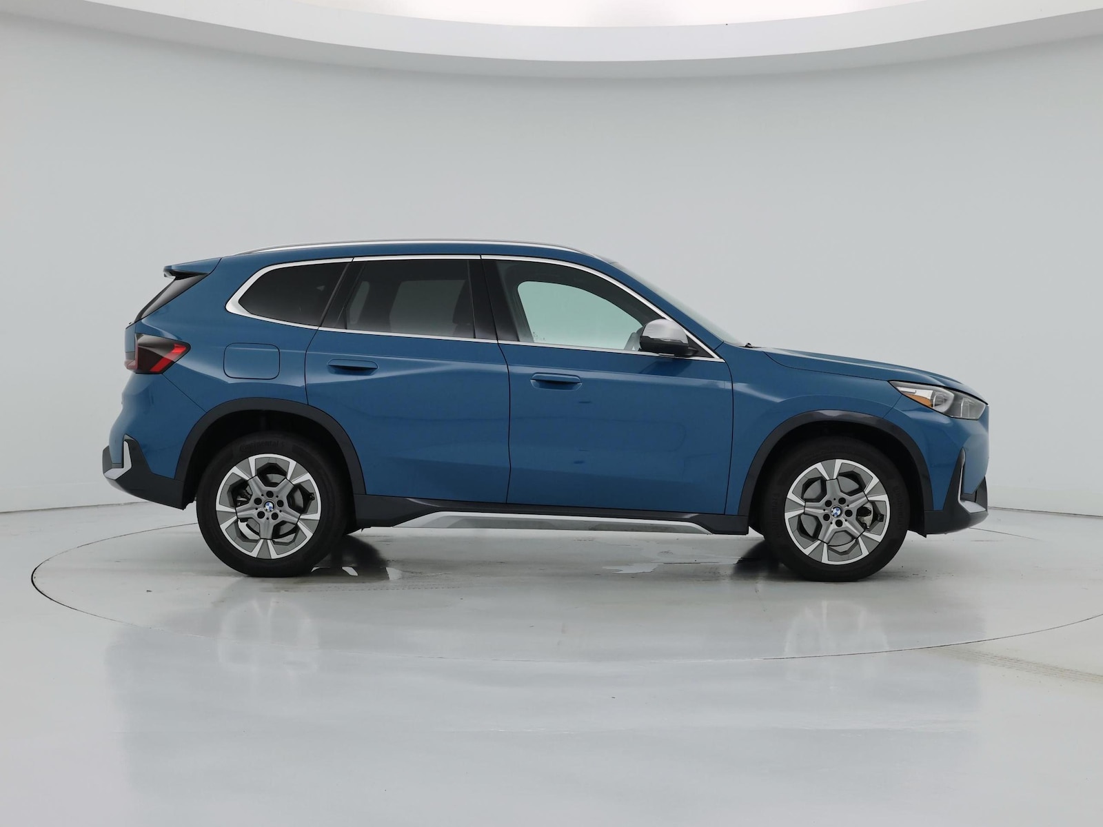 2024 BMW X1 28i - Photo 8