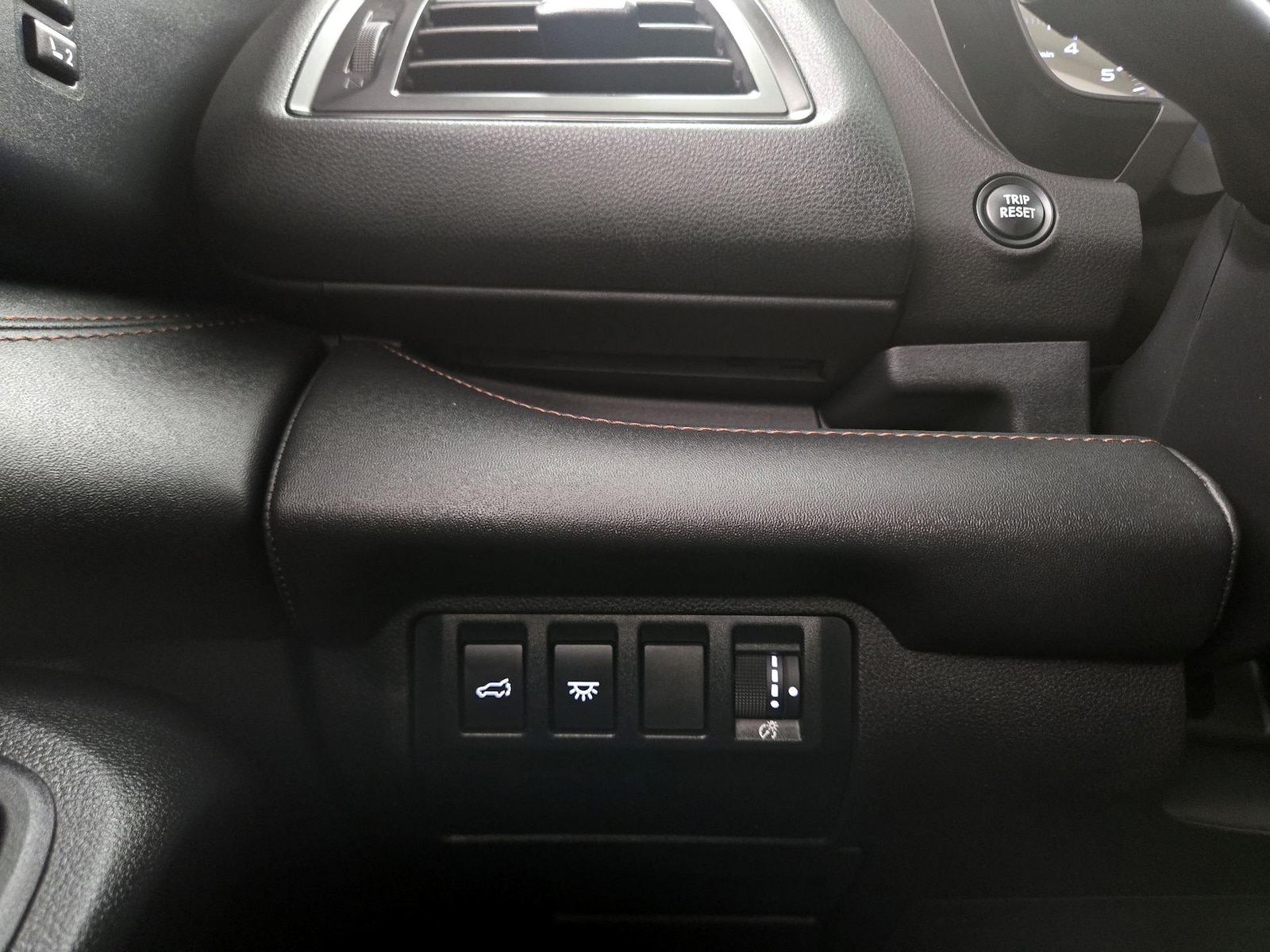 2025 Subaru Ascent Bronze Edition - Photo 14