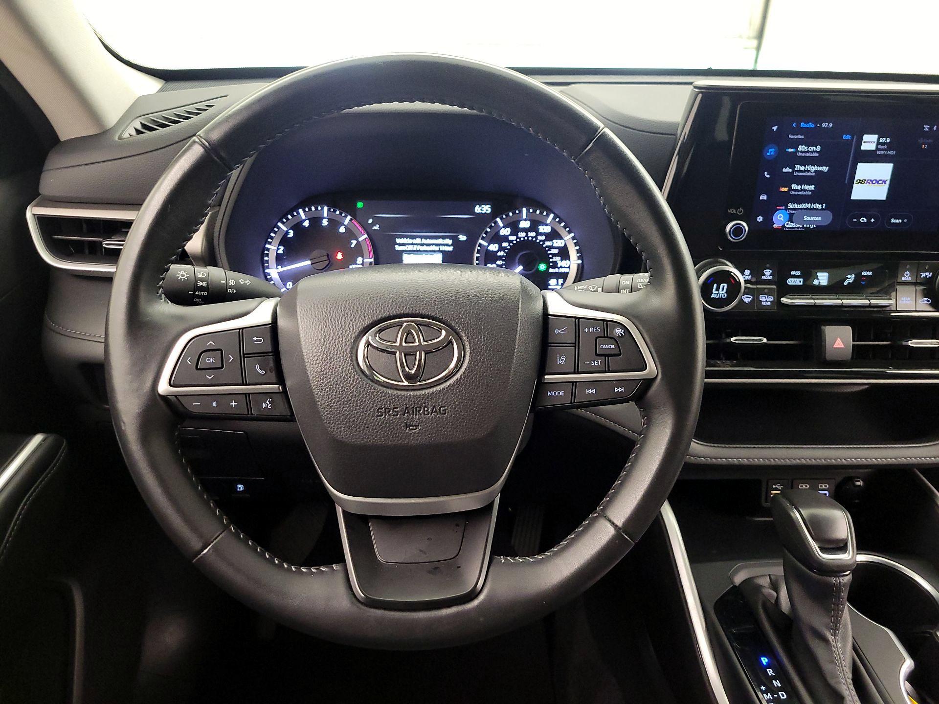 Thumbnail: 2025 Toyota Highlander - 10