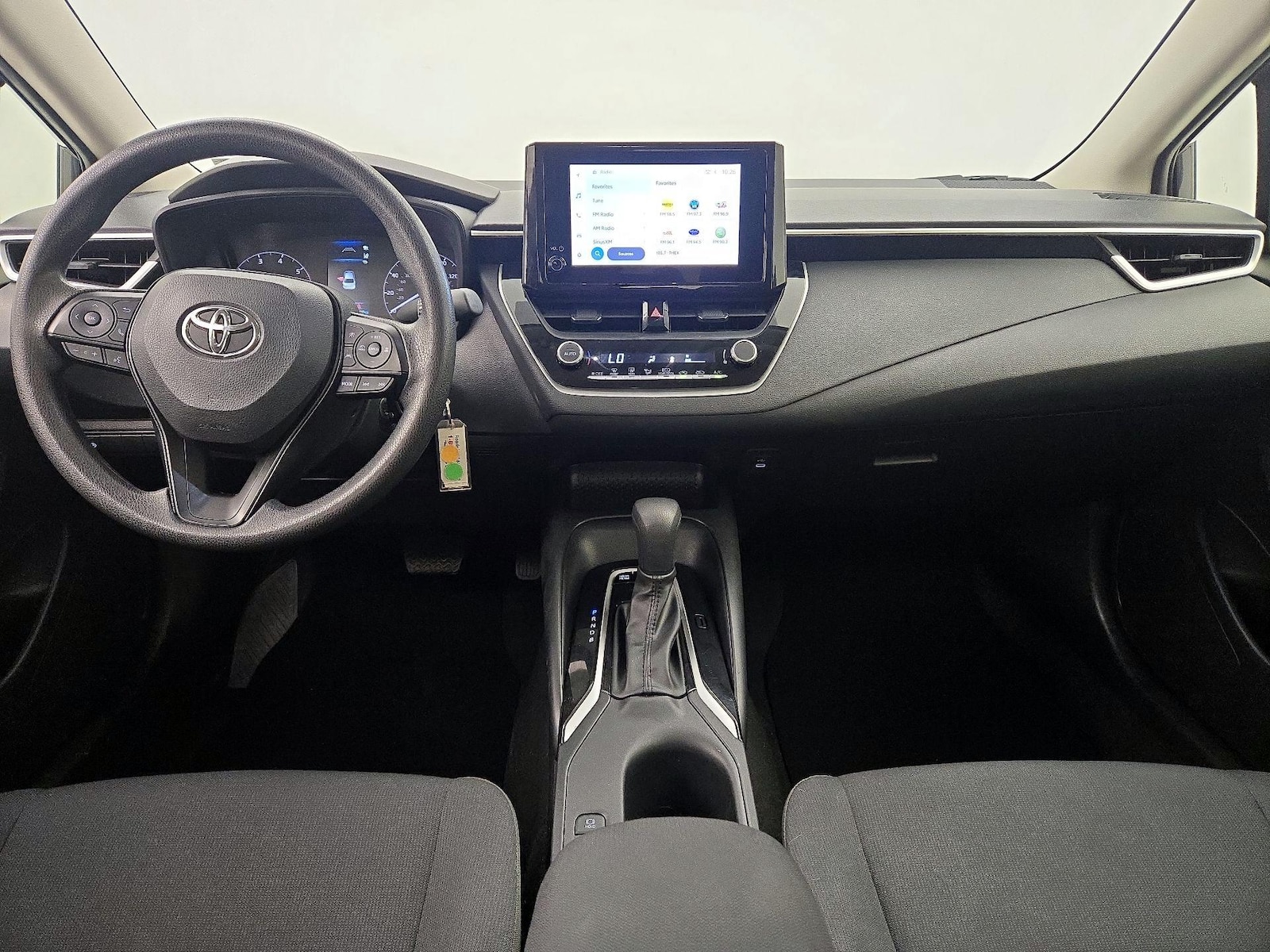 2025 Toyota Corolla LE - Photo 10