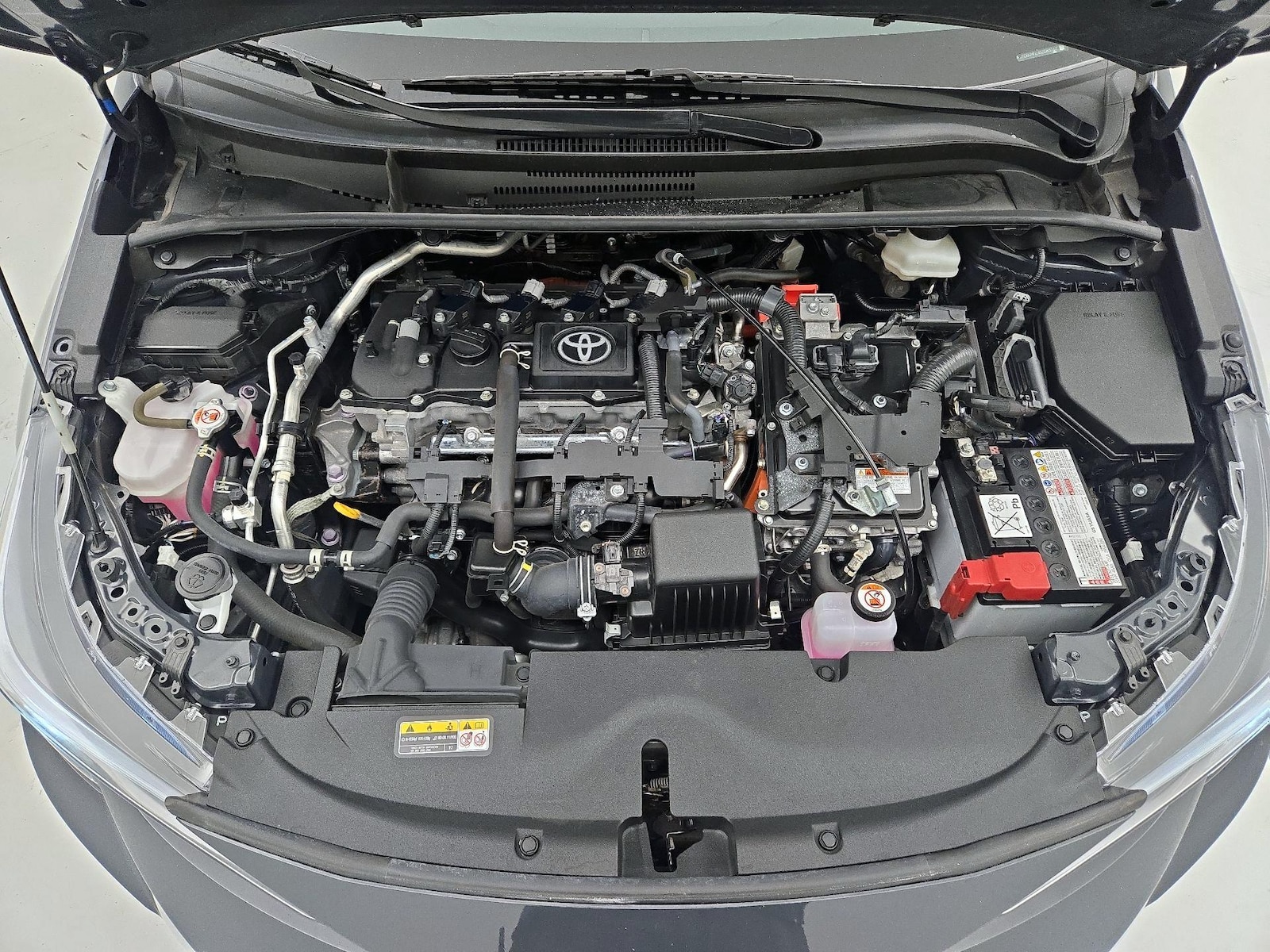 2025 Toyota Corolla LE - Photo 21