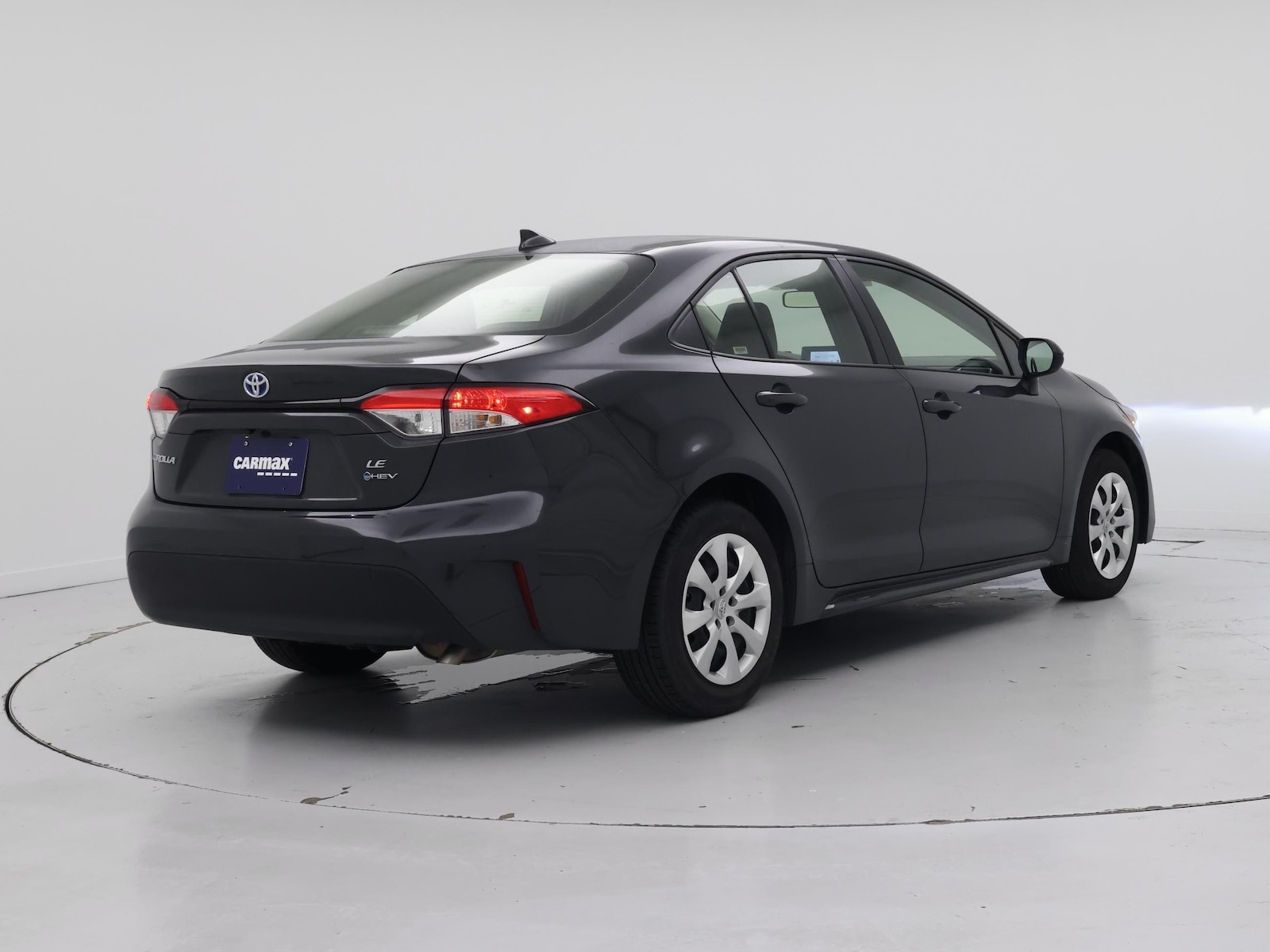 2025 Toyota Corolla LE - Photo 9