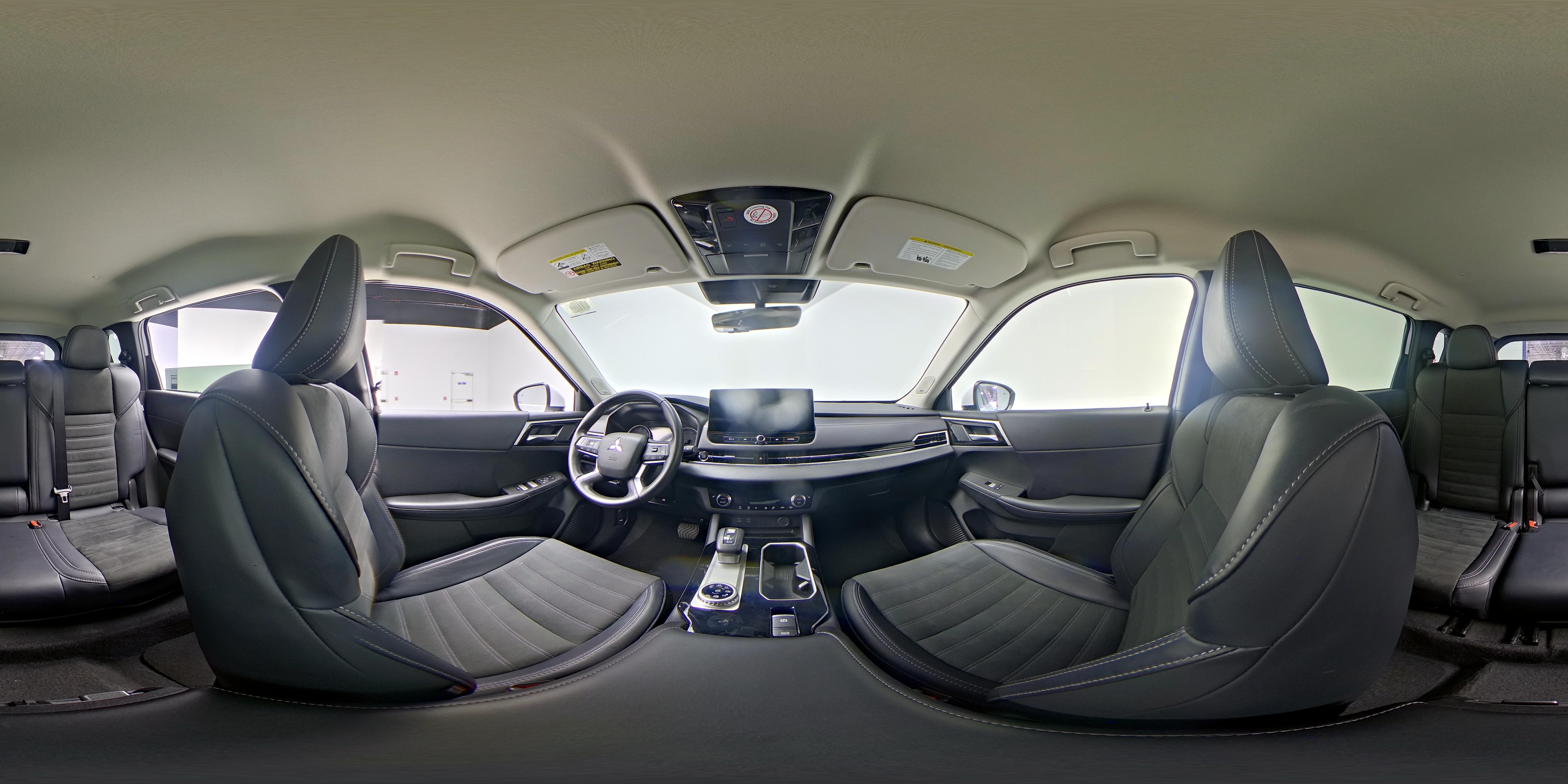 2025 Mitsubishi Outlander SE - Photo 27