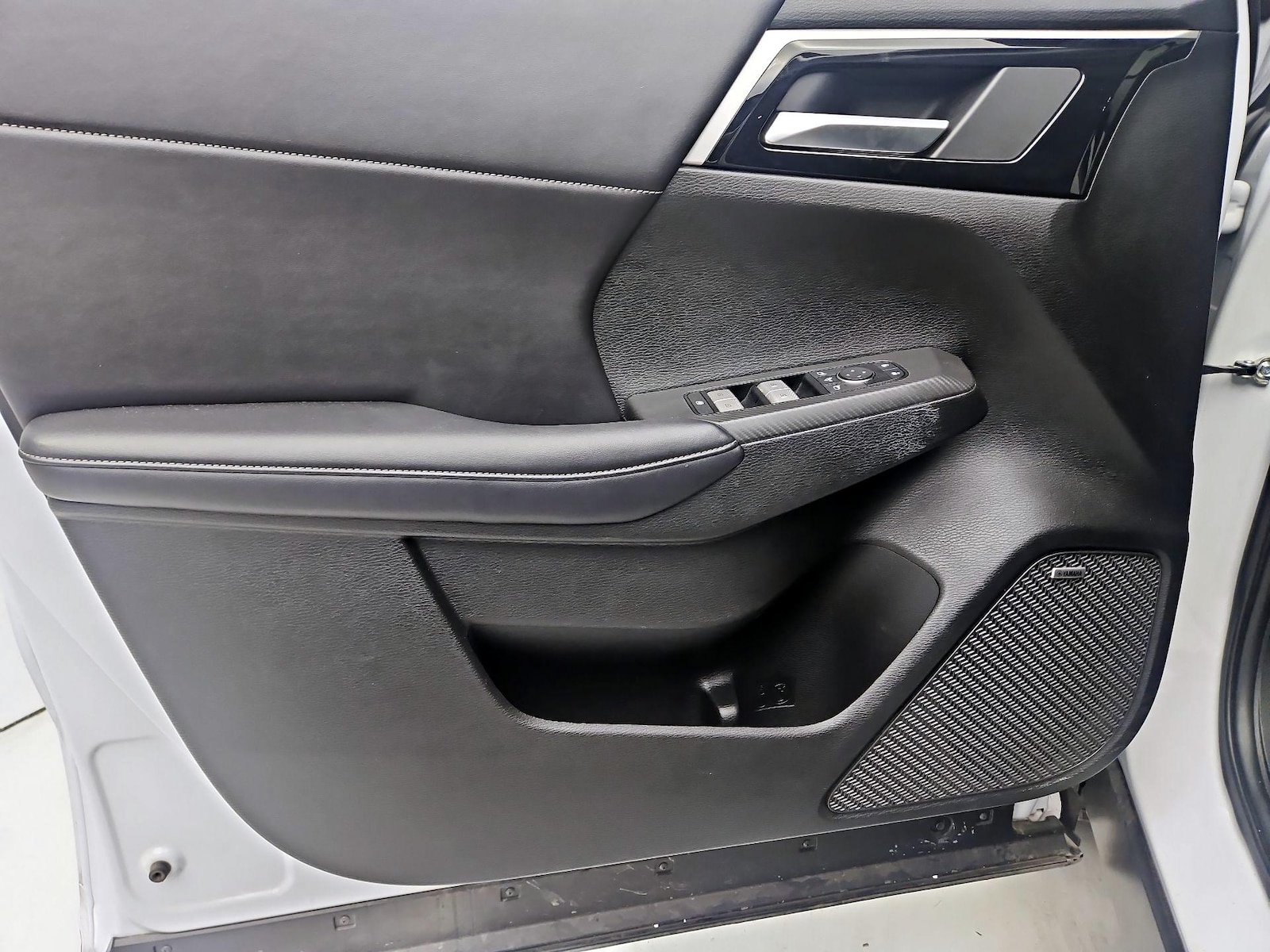 2025 Mitsubishi Outlander SE - Photo 13