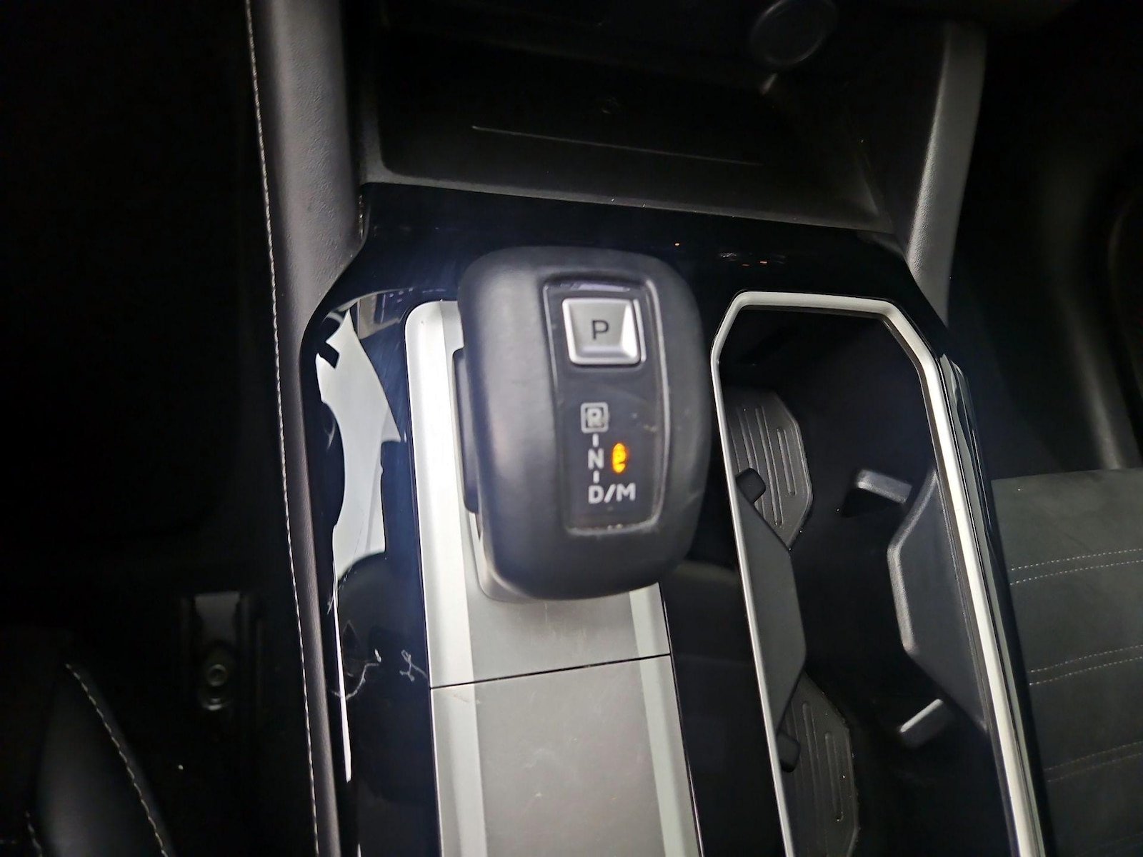2025 Mitsubishi Outlander SE - Photo 19