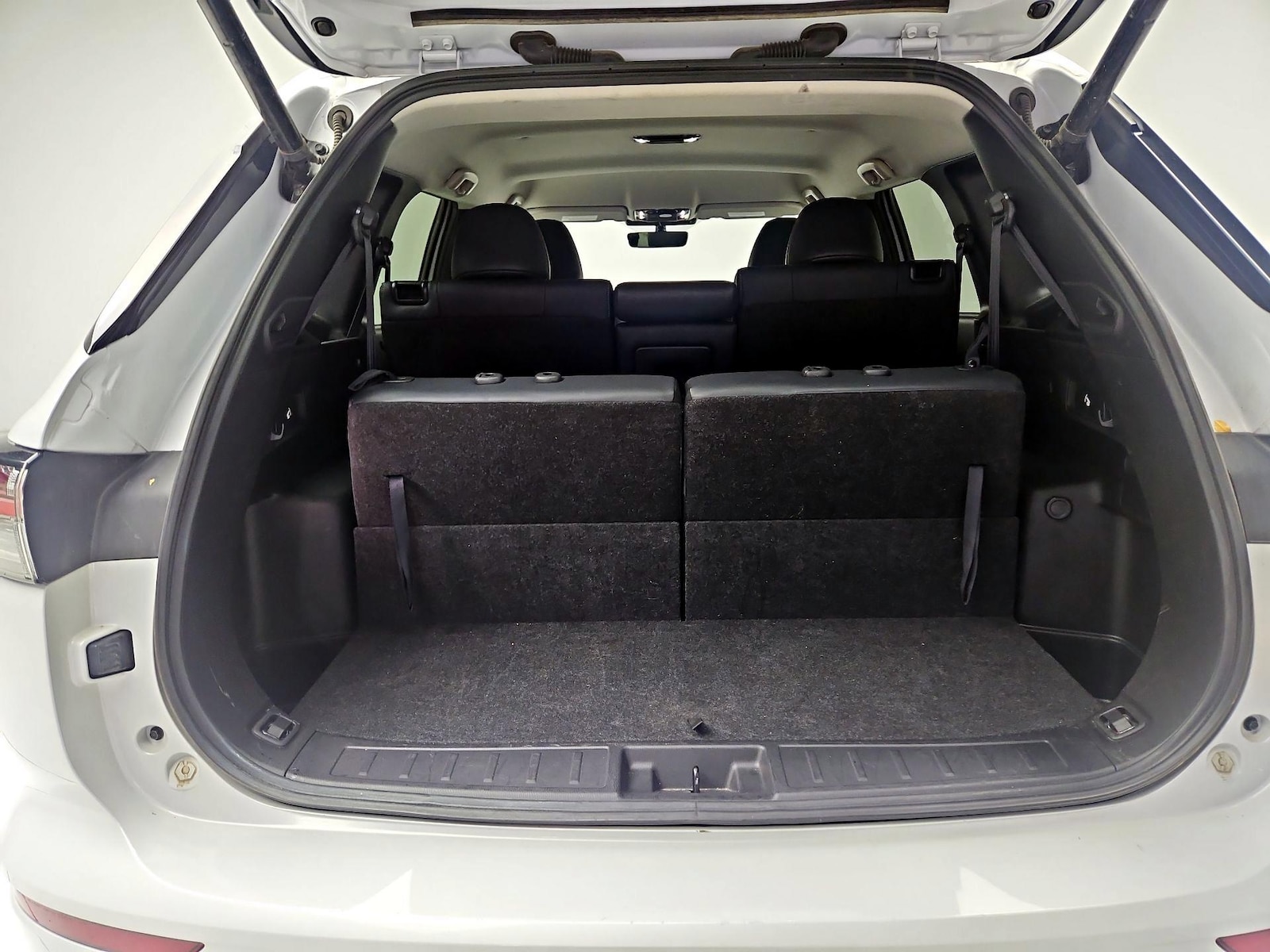 2025 Mitsubishi Outlander SE - Photo 23