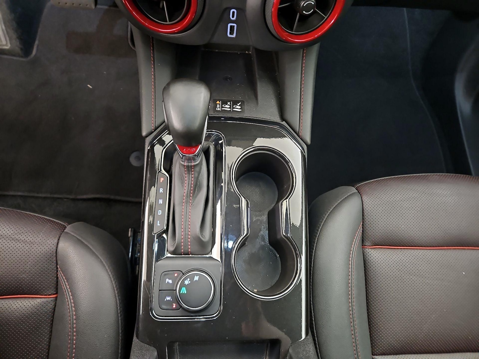 2025 Chevrolet Blazer RS - Photo 18