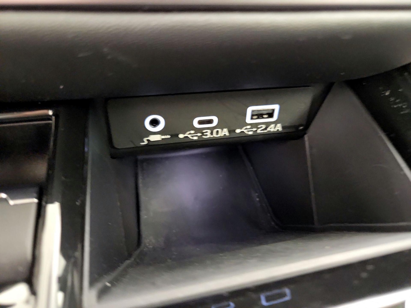 2025 Subaru Outback Limited - Photo 18
