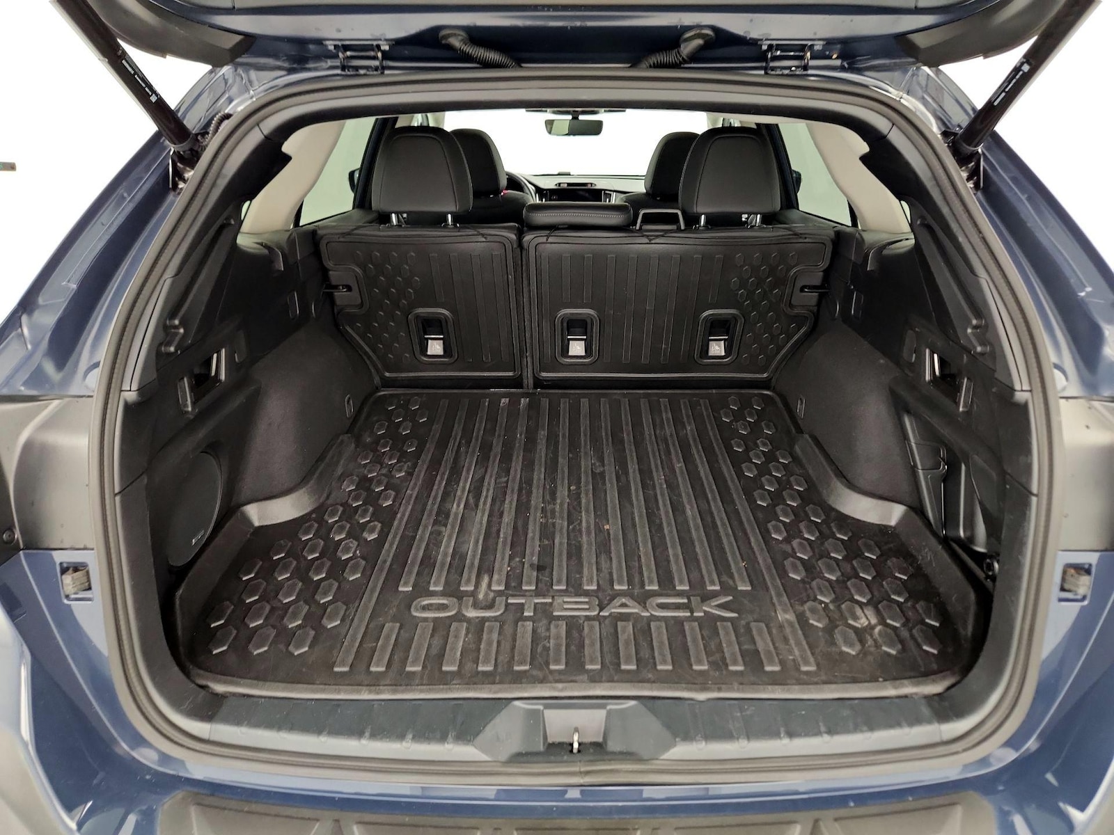 2025 Subaru Outback Limited - Photo 22