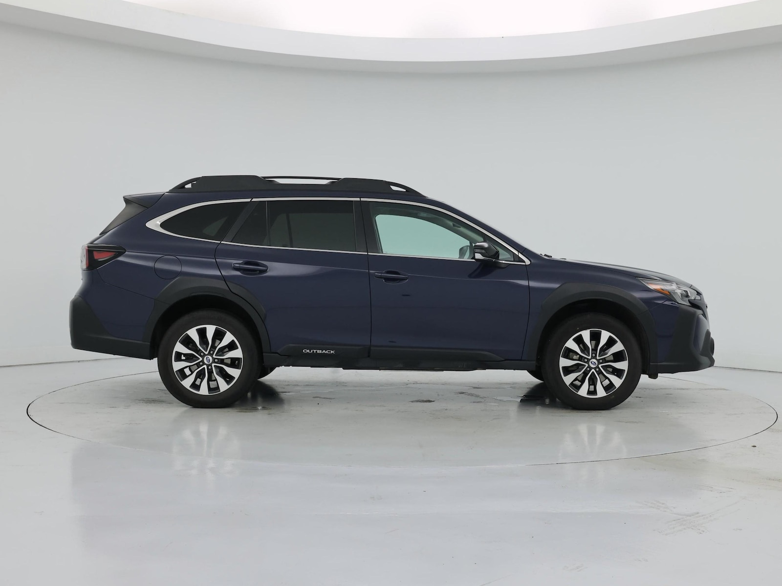 2025 Subaru Outback Limited - Photo 8
