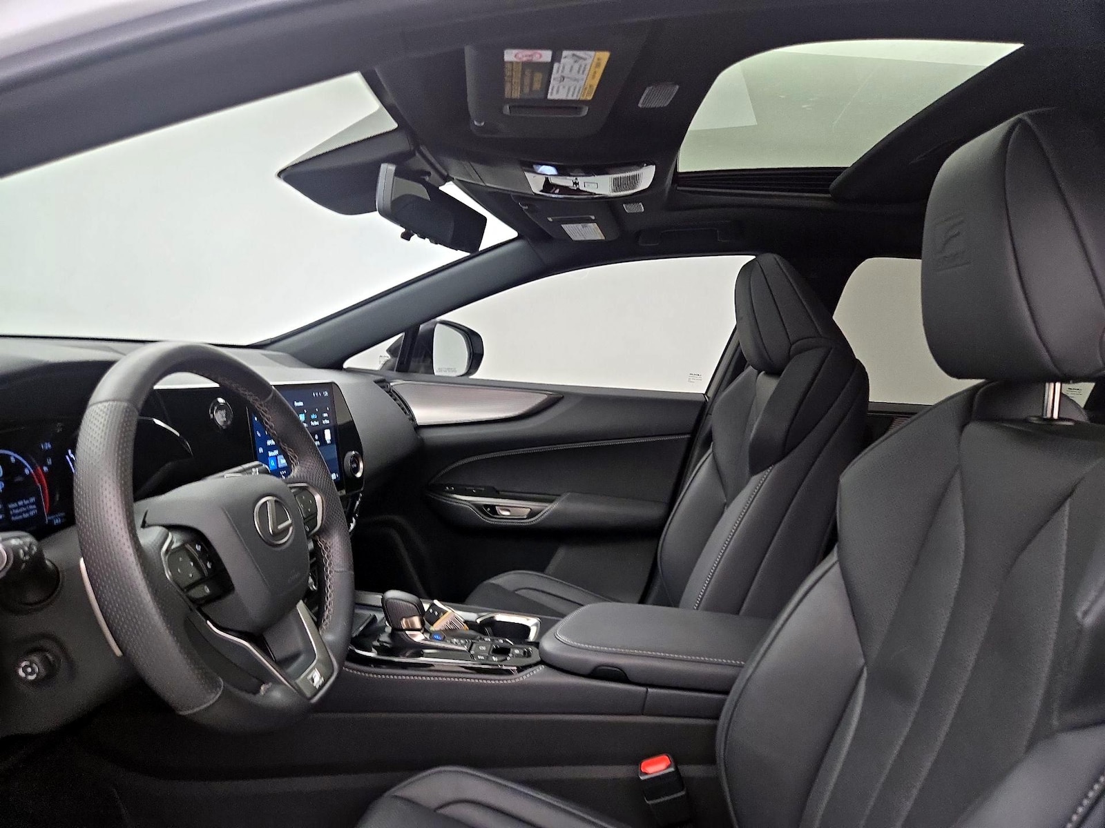 2025 Lexus NX 350 - Photo 20