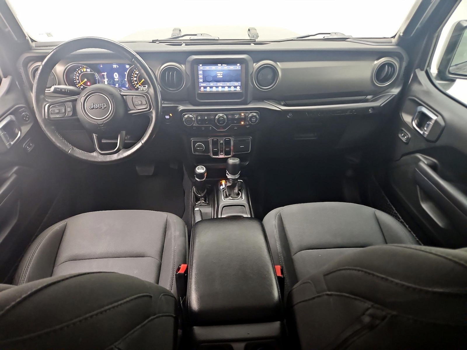 Apple CarPlay® & Android Auto™
