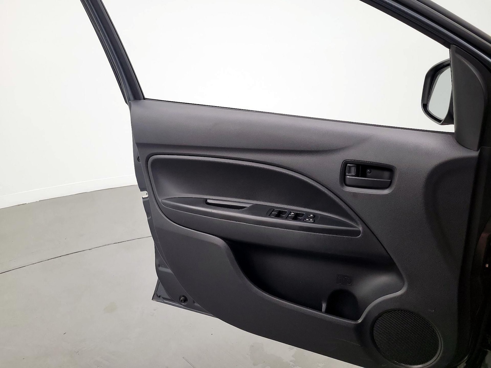 2024 Mitsubishi Mirage LE - Photo 13
