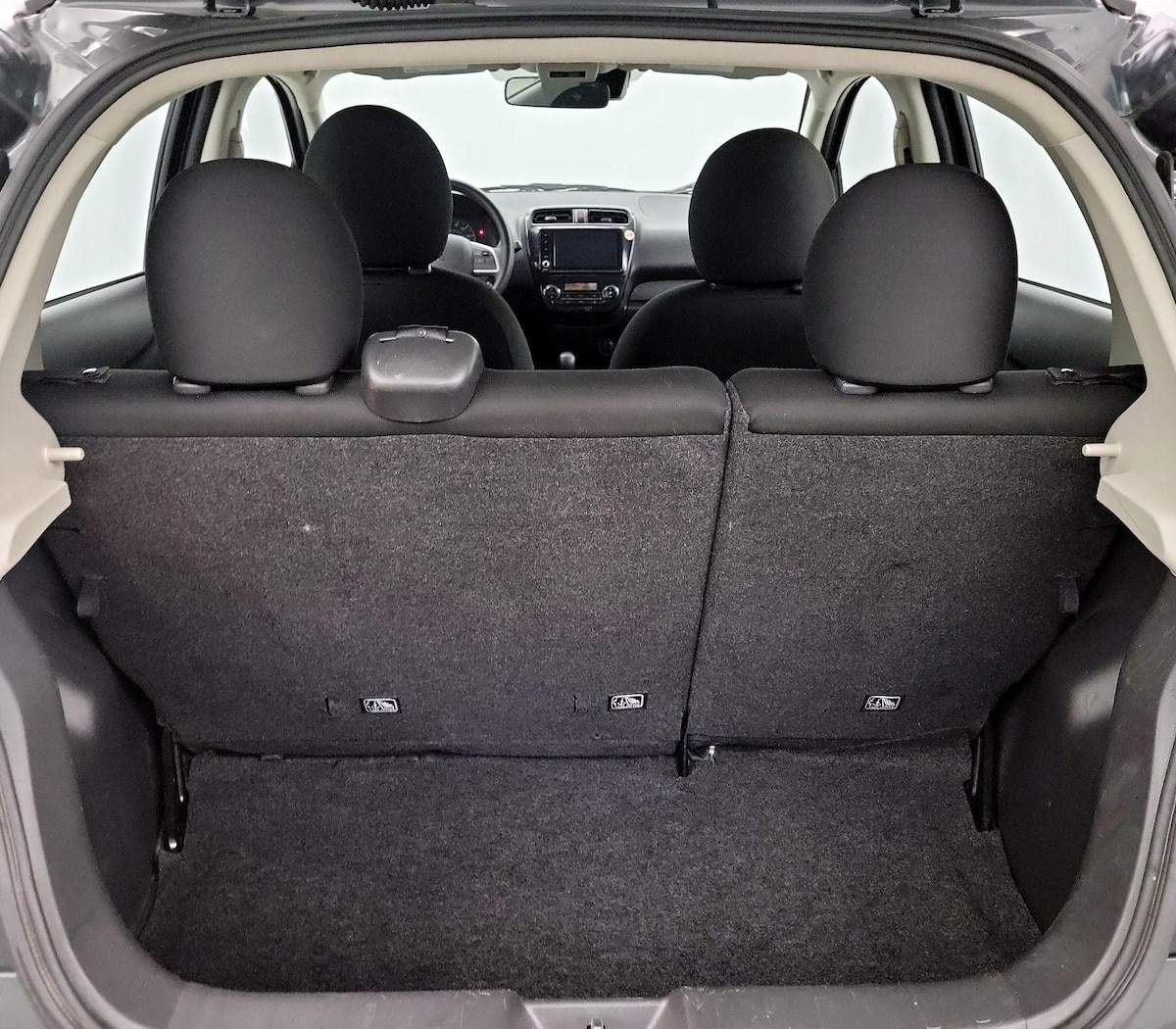 Trunk/Cargo (Seats Up)