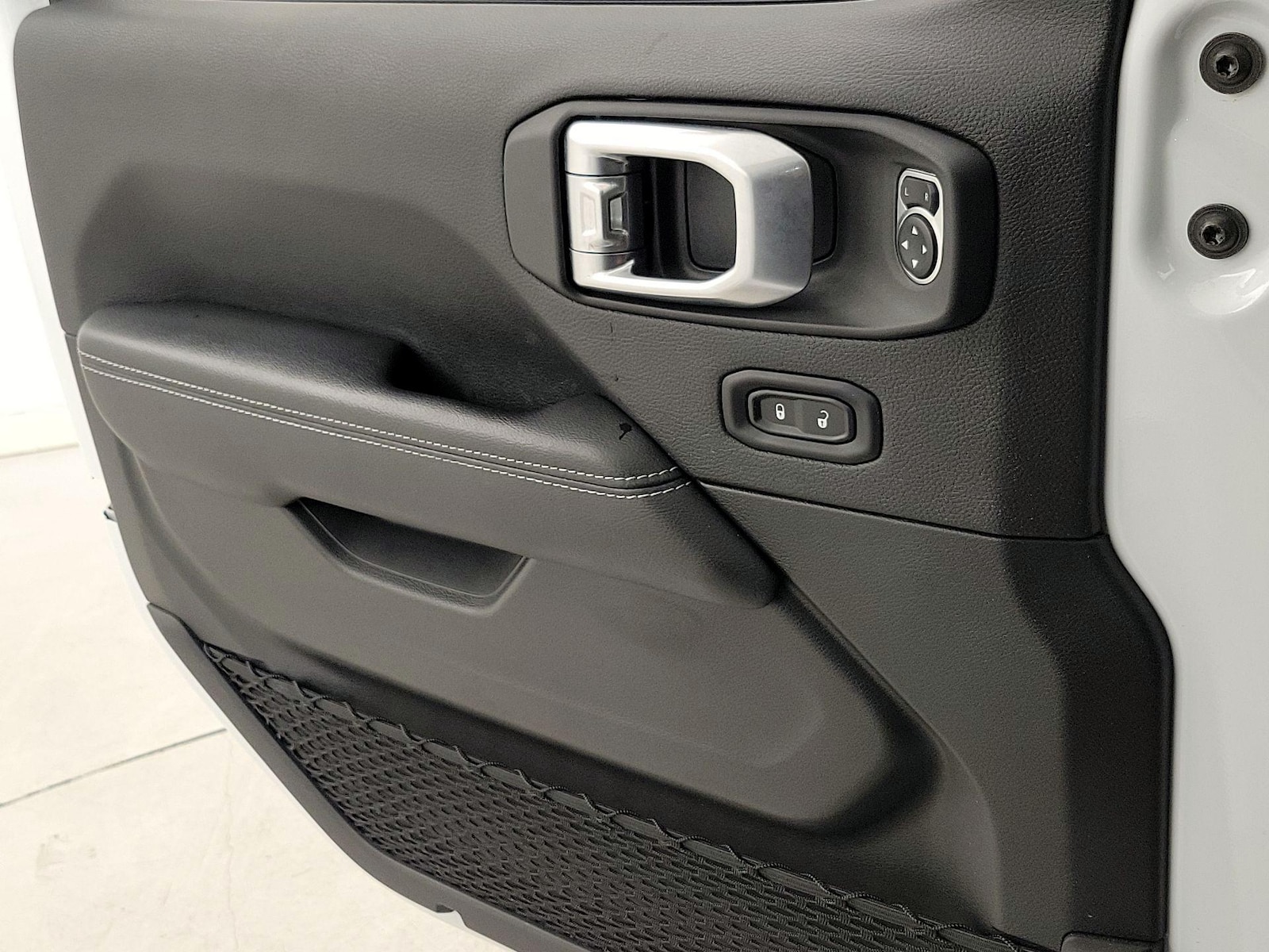 2022 Jeep Wrangler Unlimited Sahara - Photo 13
