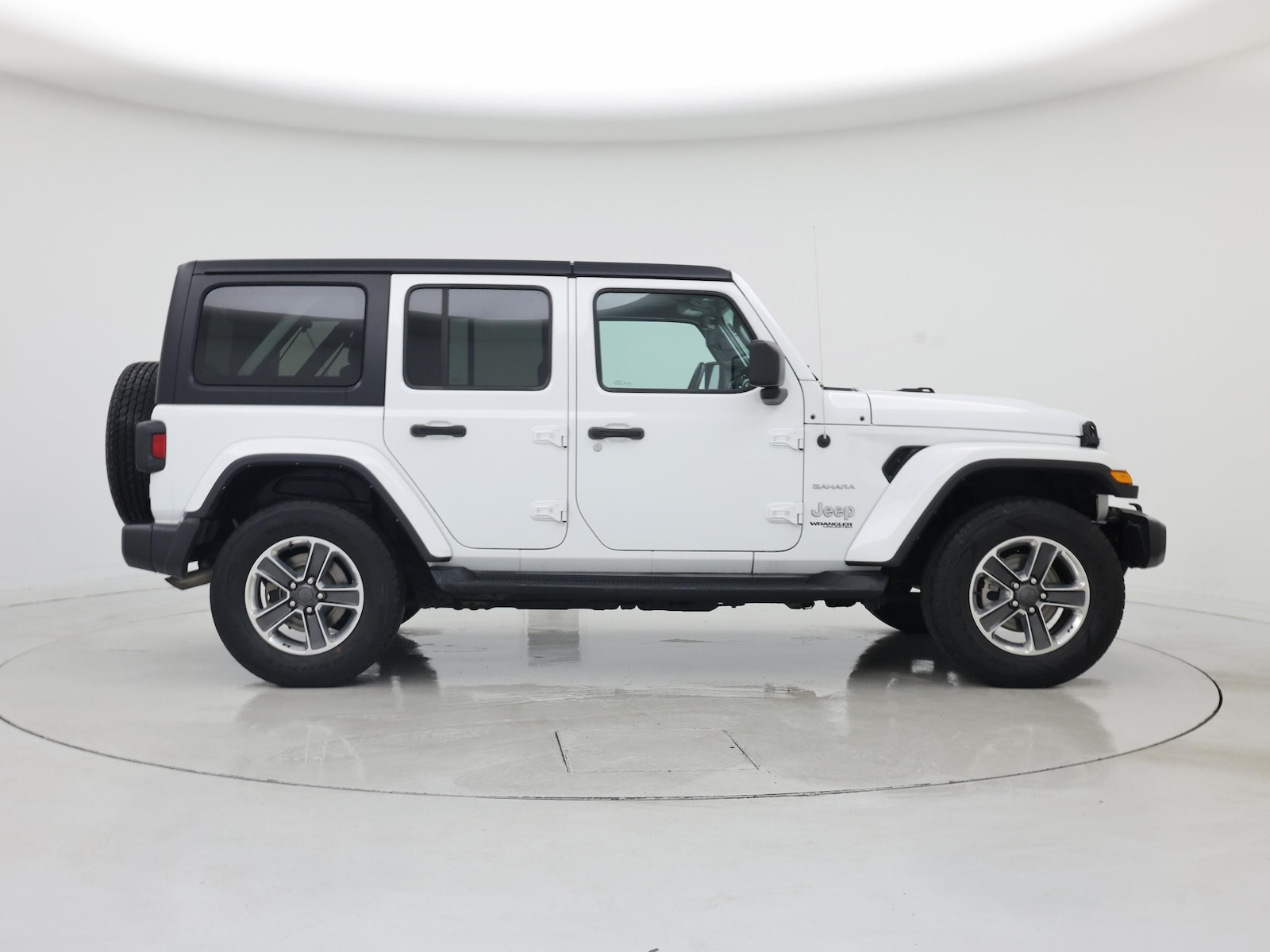 2022 Jeep Wrangler Unlimited Sahara - Photo 8