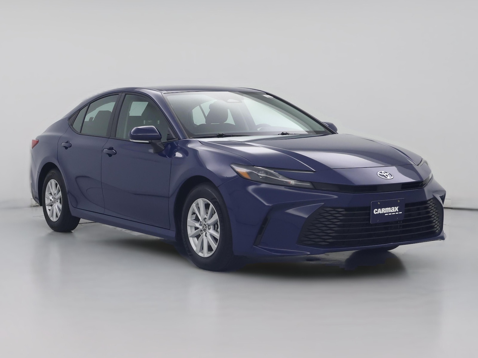 2026 Toyota Camry LE - Photo 1