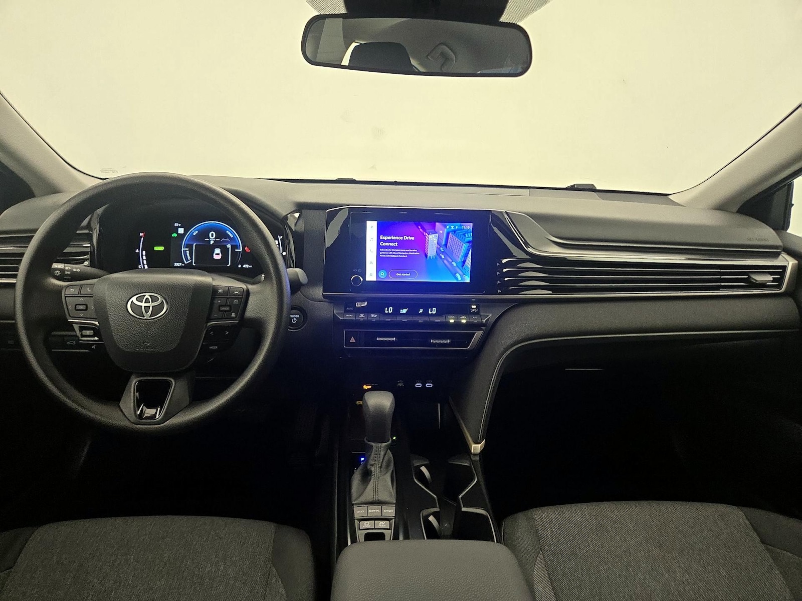 2026 Toyota Camry LE - Photo 10