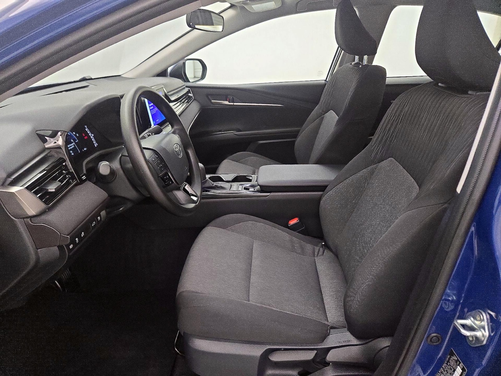 2026 Toyota Camry LE - Photo 12