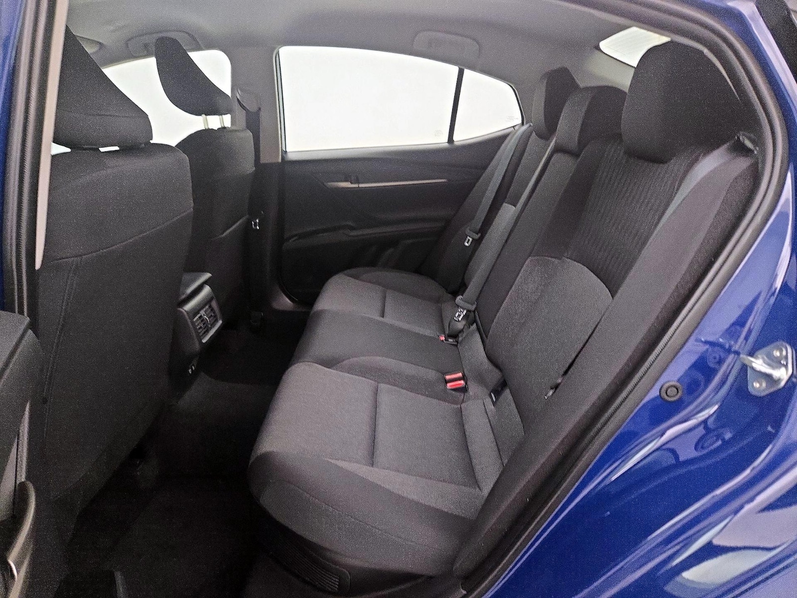 2026 Toyota Camry LE - Photo 20