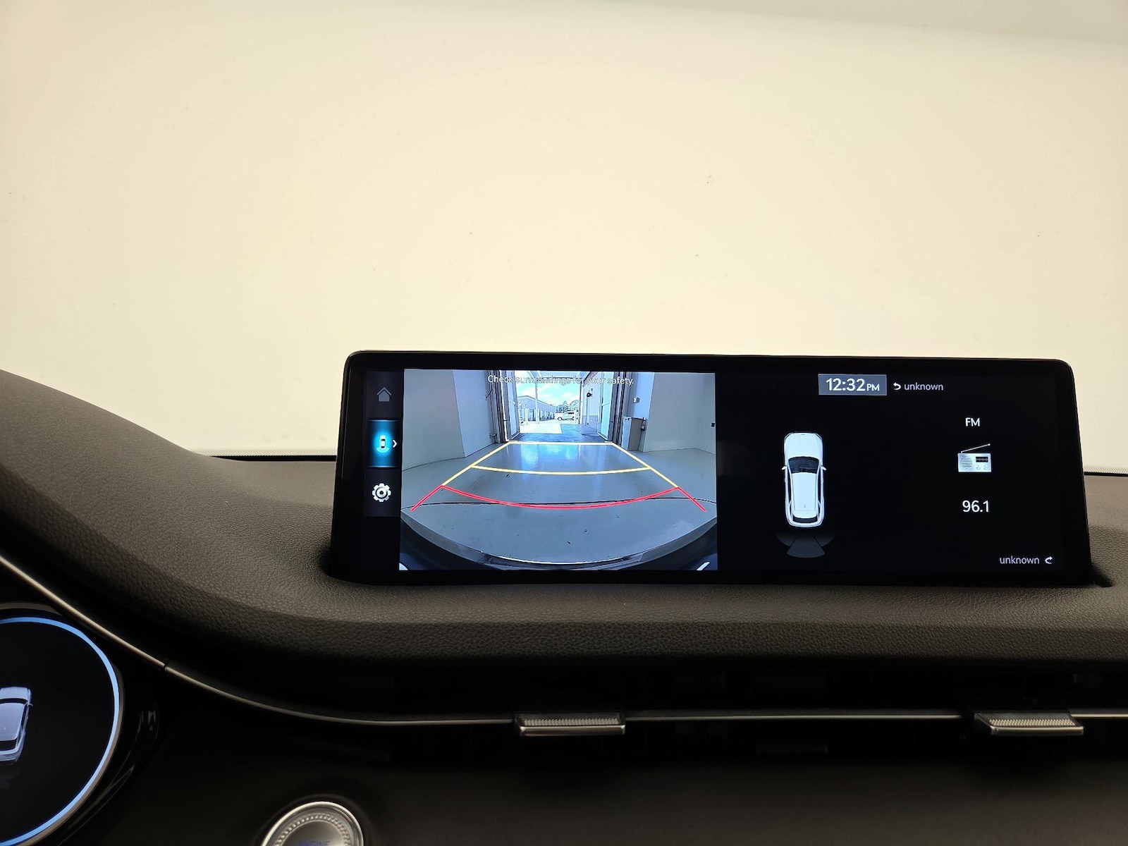 2025 GENESIS GV70 Standard - Photo 15