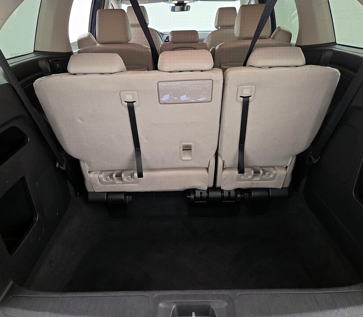 Trunk/Cargo (Seats Up)