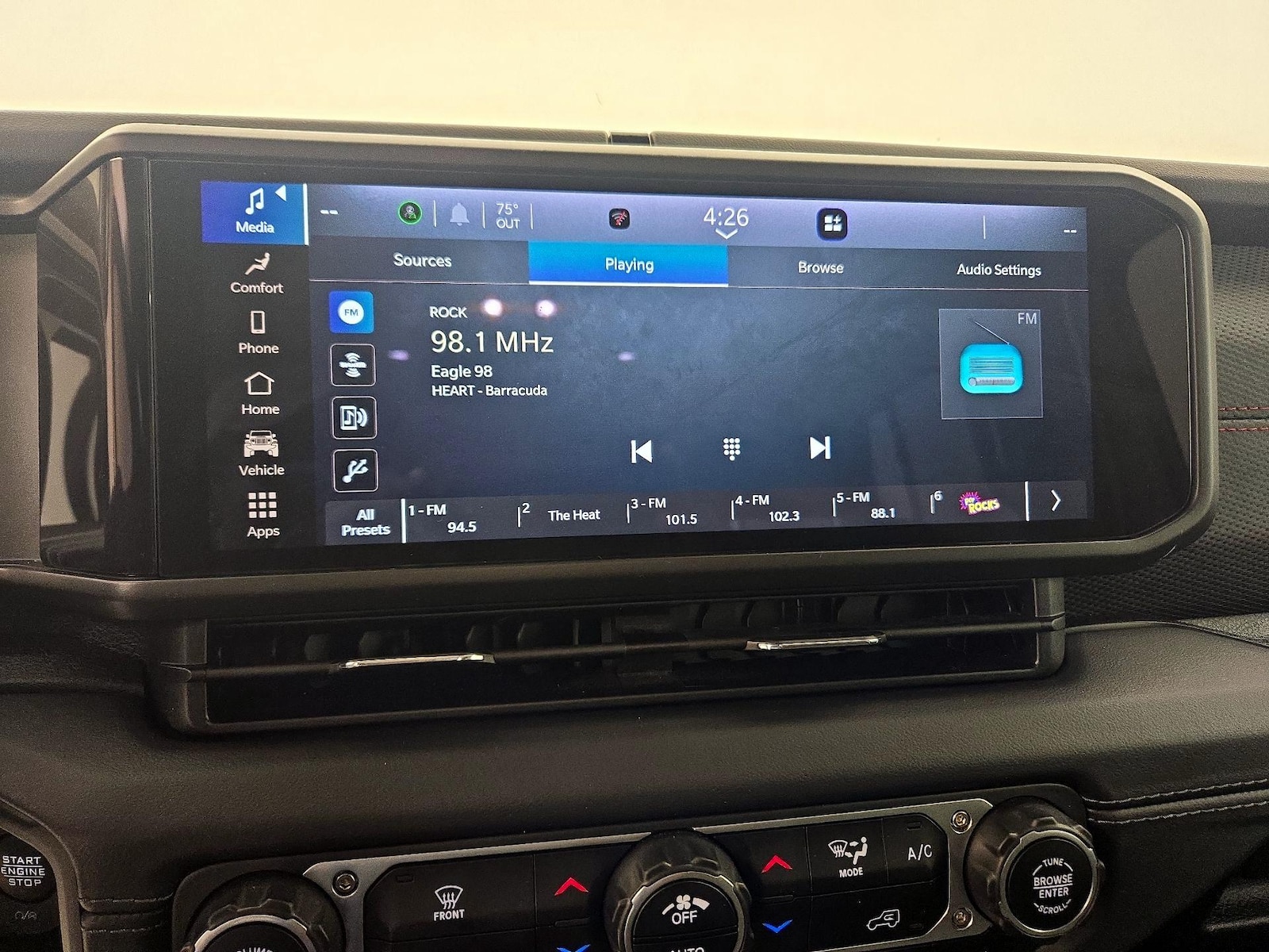 2025 Jeep Wrangler 4-Door Rubicon - Photo 16