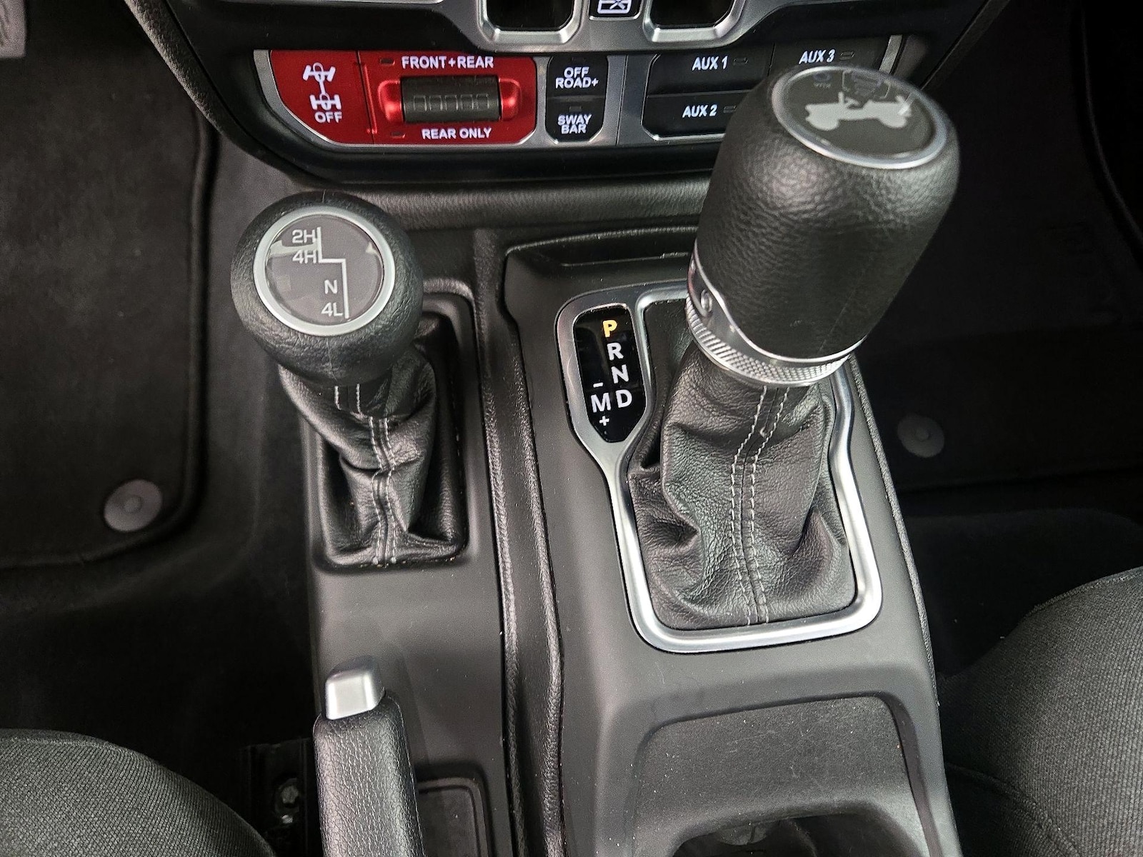 2025 Jeep Wrangler 4-Door Rubicon - Photo 18