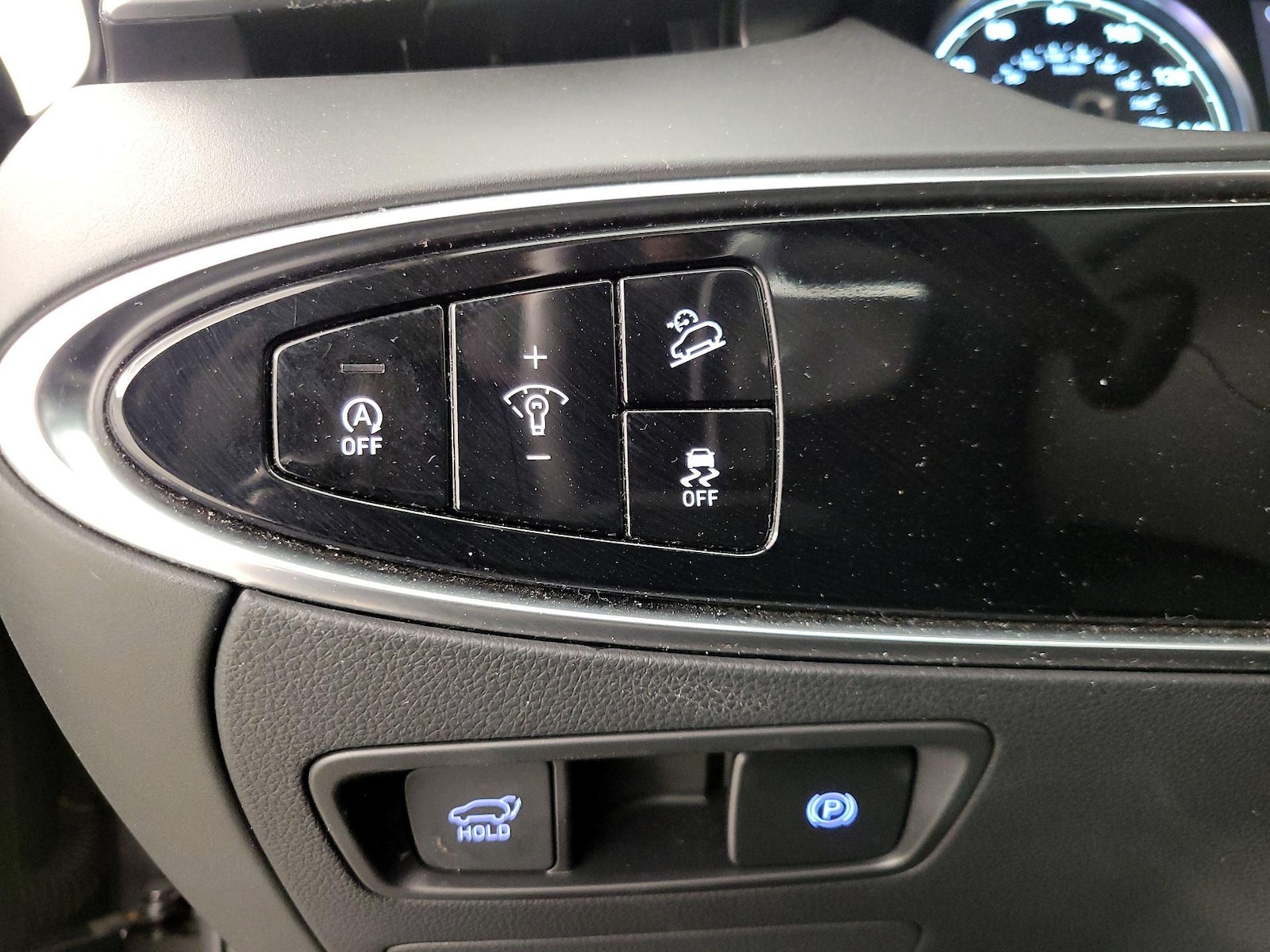 2025 GENESIS GV70 Standard - Photo 14