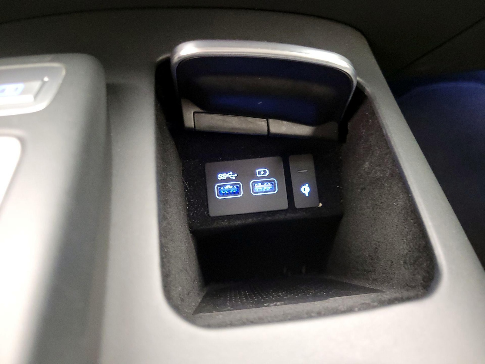 2025 GENESIS GV70 Standard - Photo 19