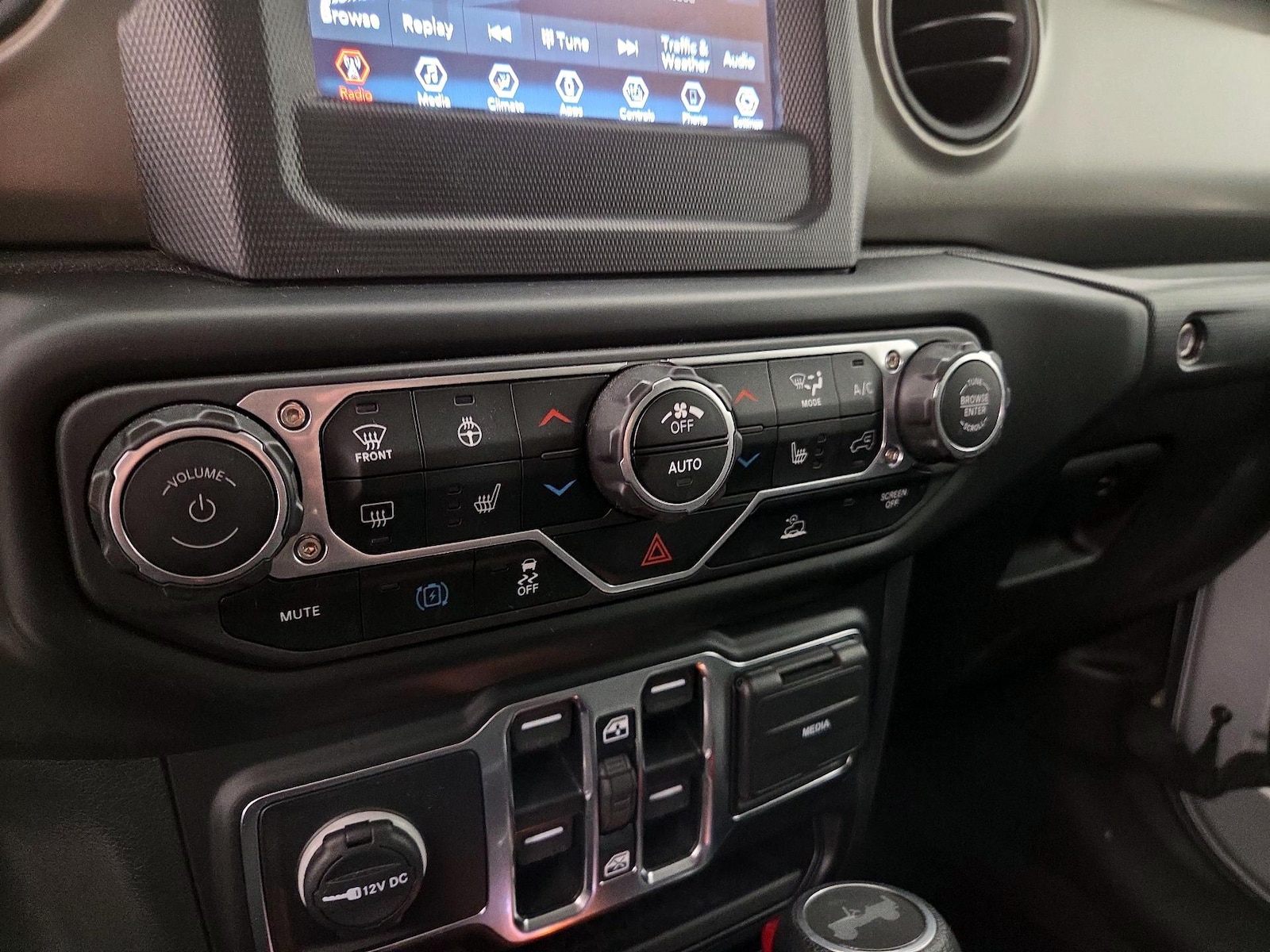 2023 Jeep Wrangler 4xe Willys 4XE - Photo 17