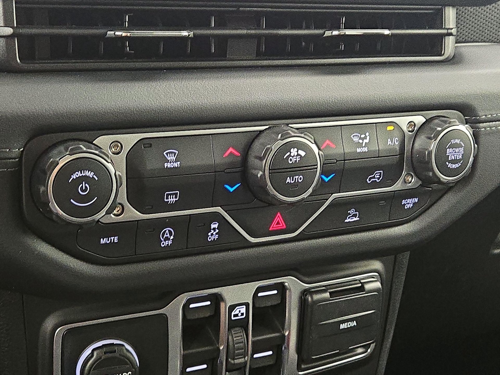 2026 Jeep Wrangler 4-Door Rubicon - Photo 17