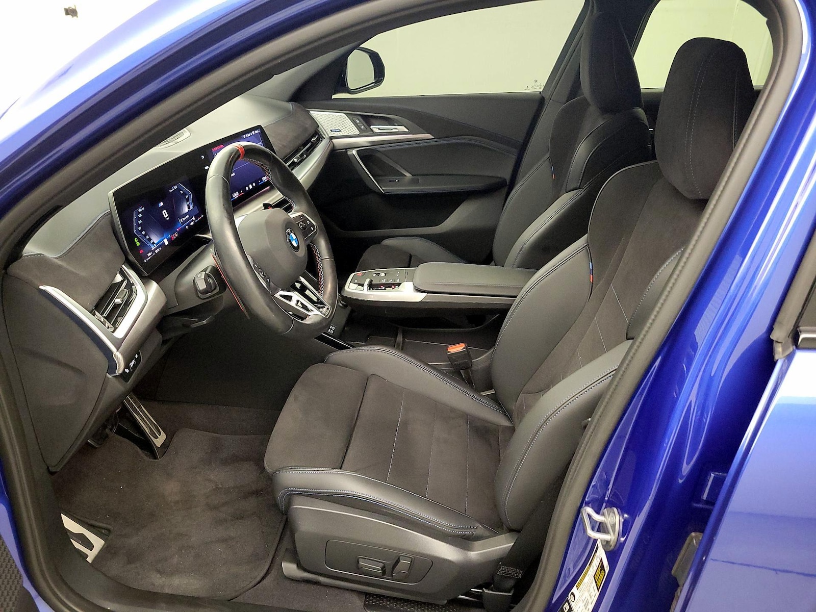 2024 BMW X2 35i - Photo 11