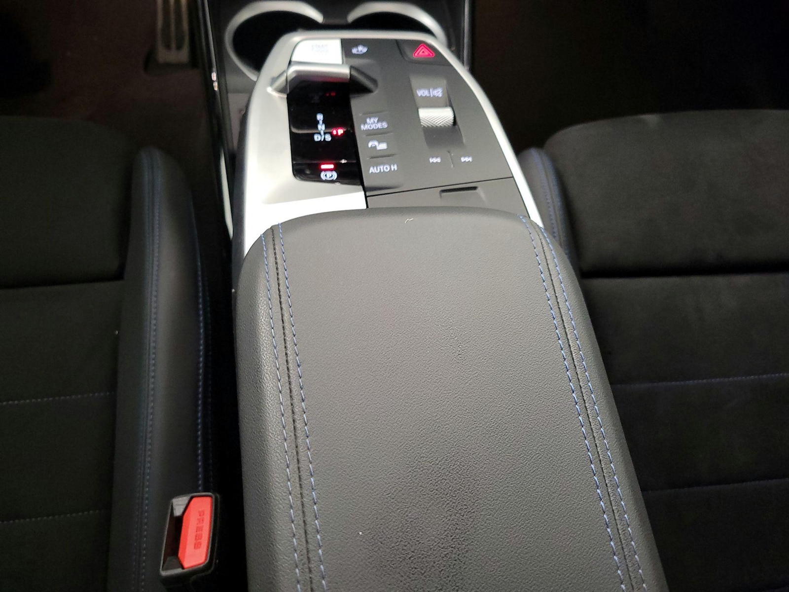 2024 BMW X2 35i - Photo 18
