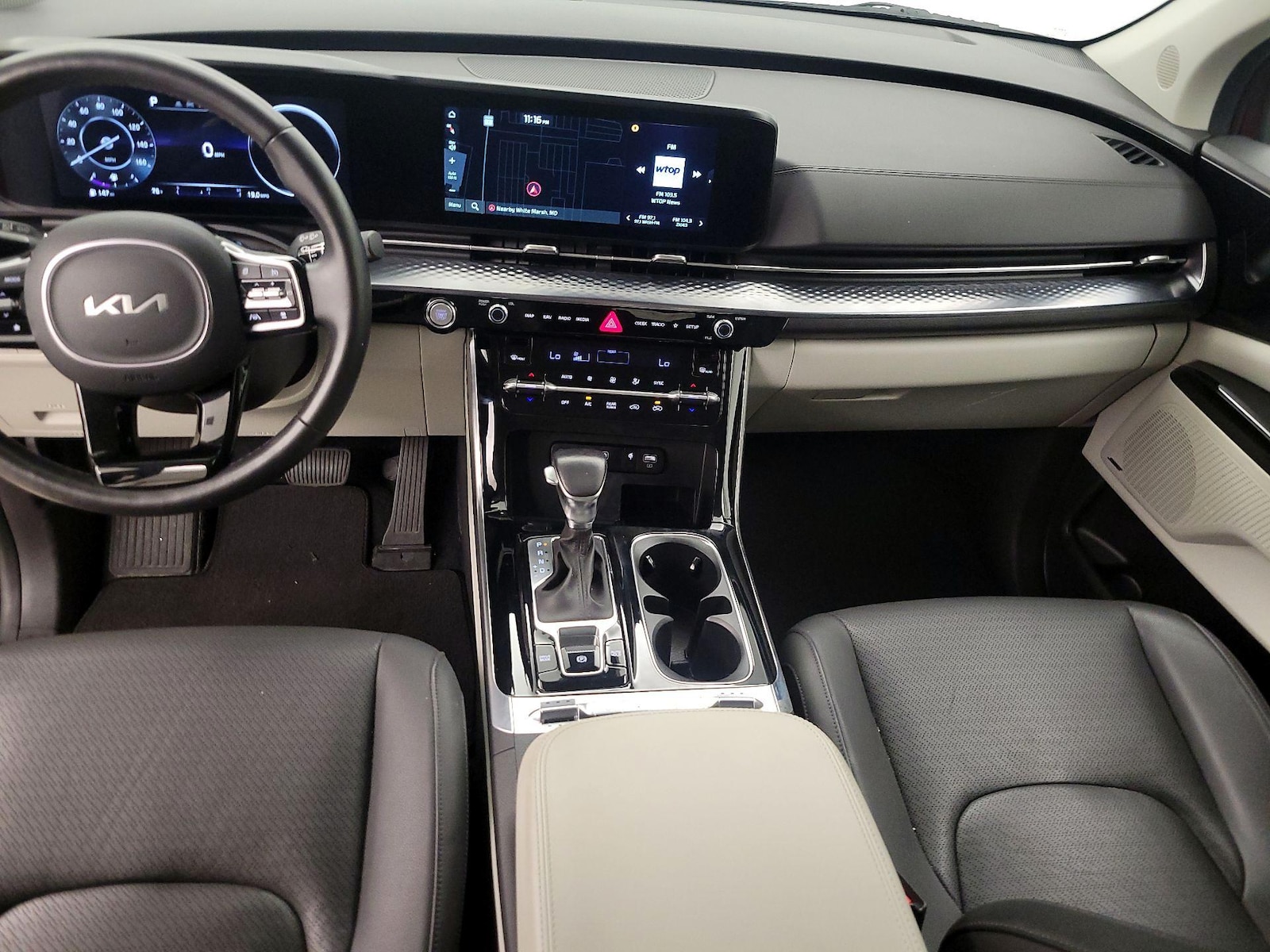 Apple CarPlay® & Android Auto™