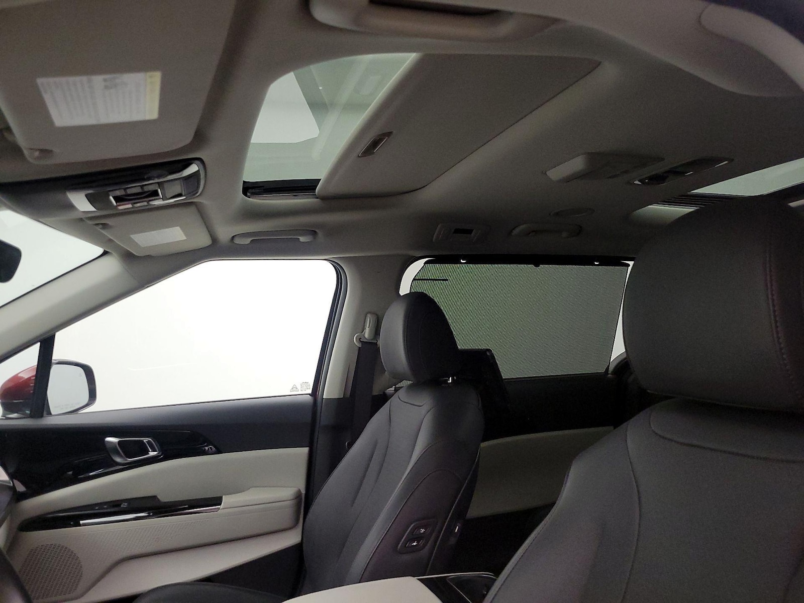 Sunroof(s) & Overhead Airbags