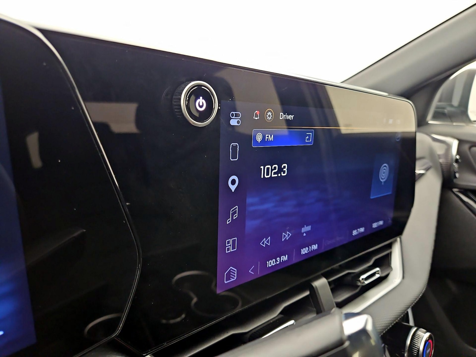 2026 Chevrolet Equinox LT - Photo 17