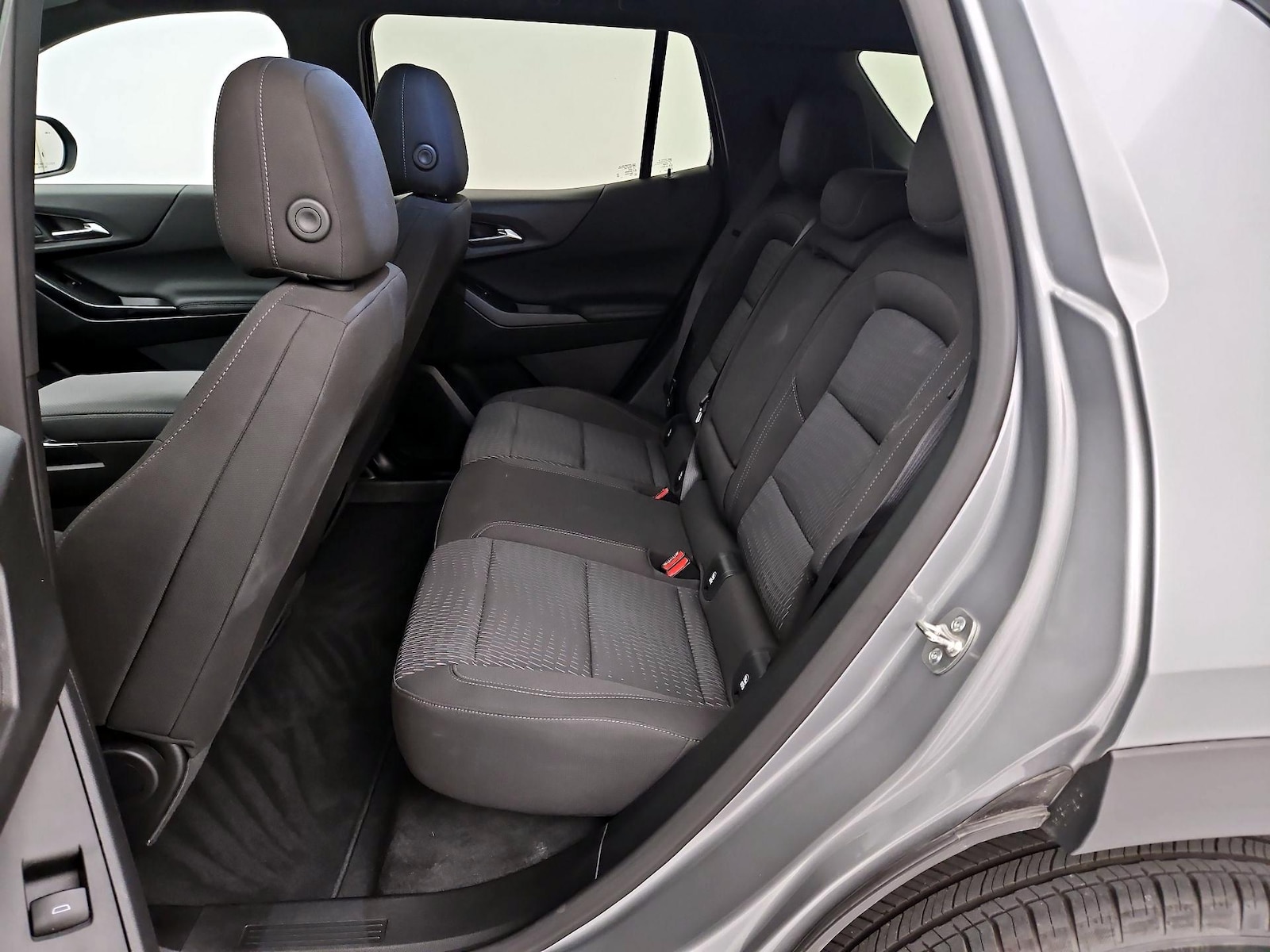2026 Chevrolet Equinox LT - Photo 21