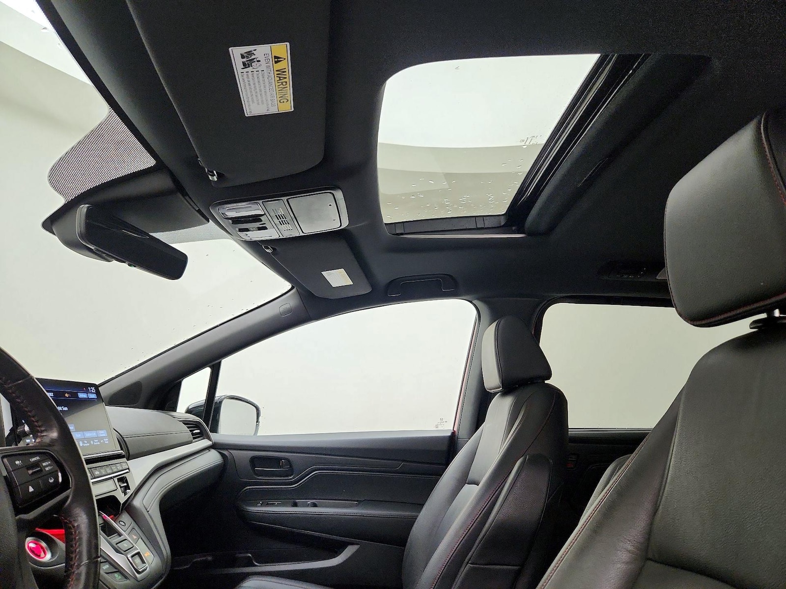 Sunroof(s) & Overhead Airbags