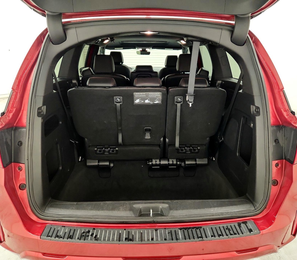 Trunk/Cargo (Seats Up)