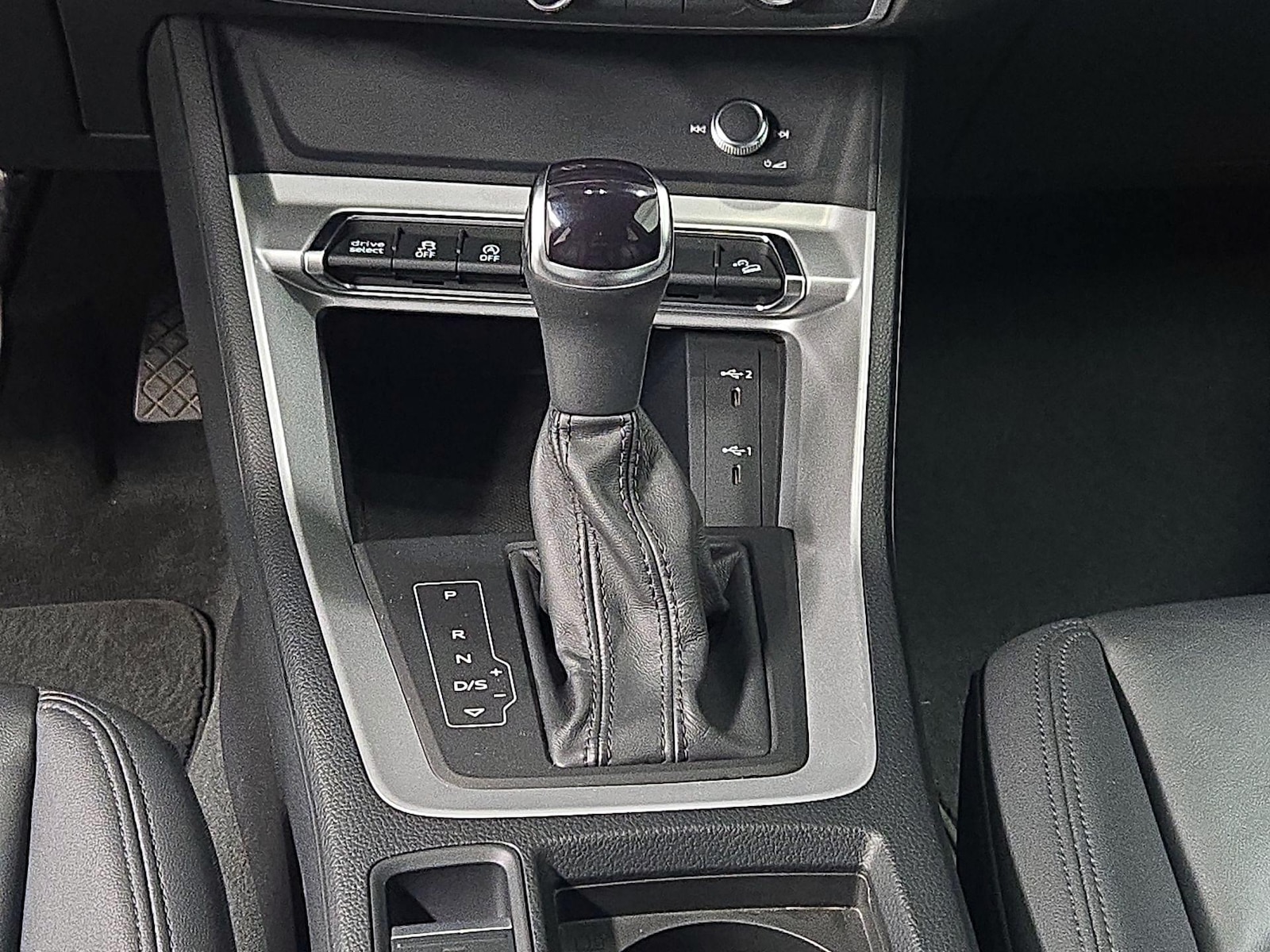 2025 Audi Q3 S Line Premium - Photo 18