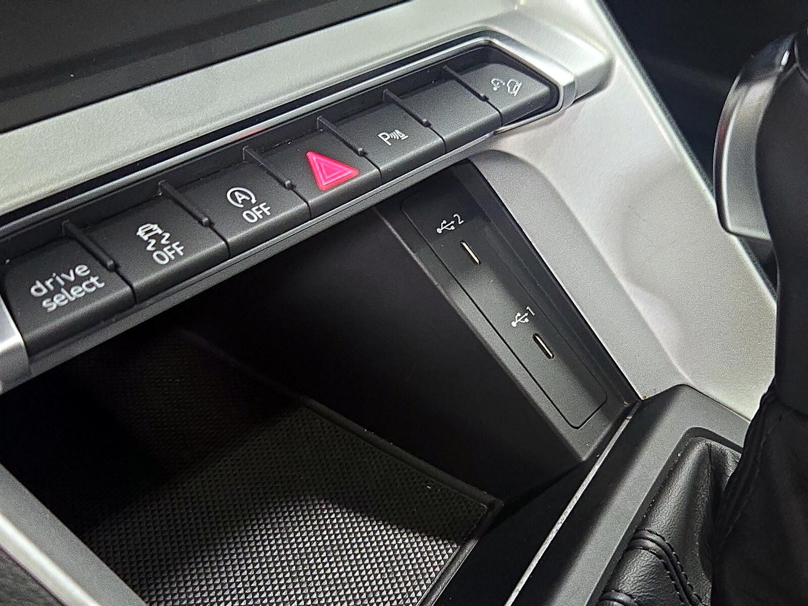 2025 Audi Q3 S Line Premium - Photo 19