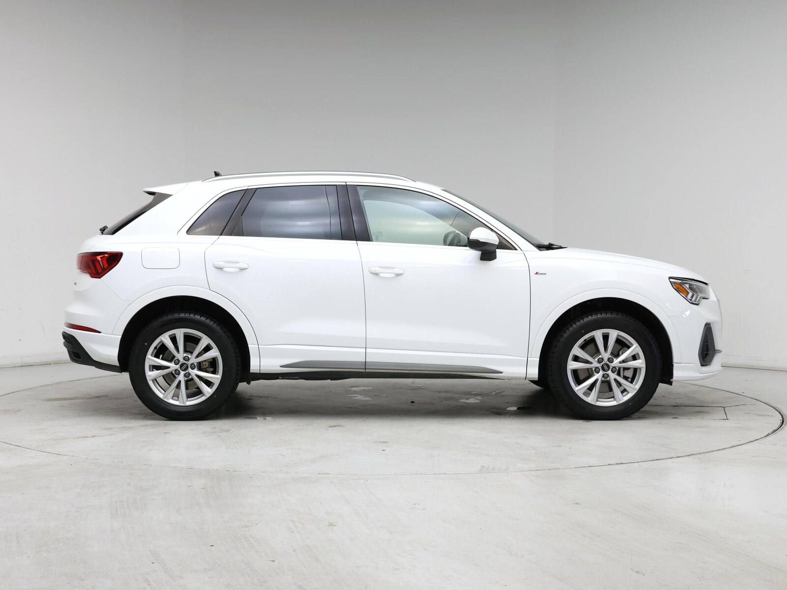 2025 Audi Q3 S Line Premium - Photo 8