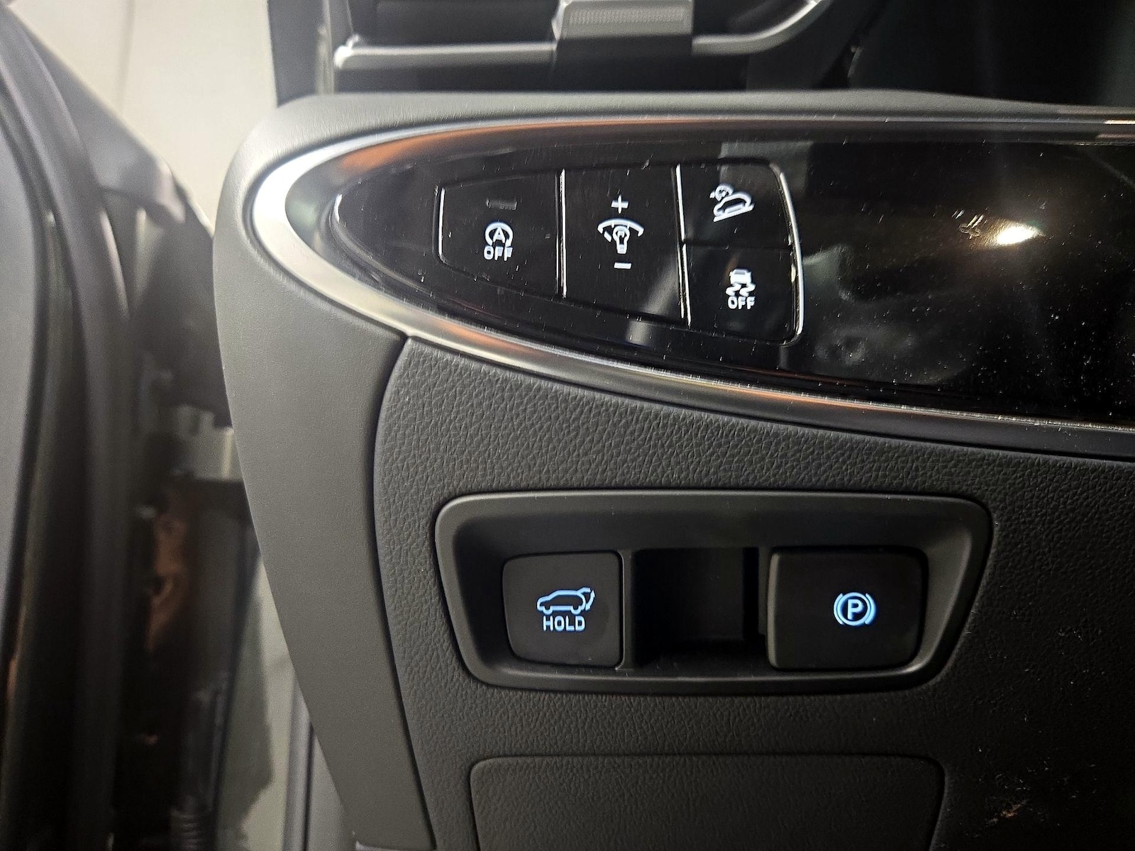2025 GENESIS GV70 Standard - Photo 14