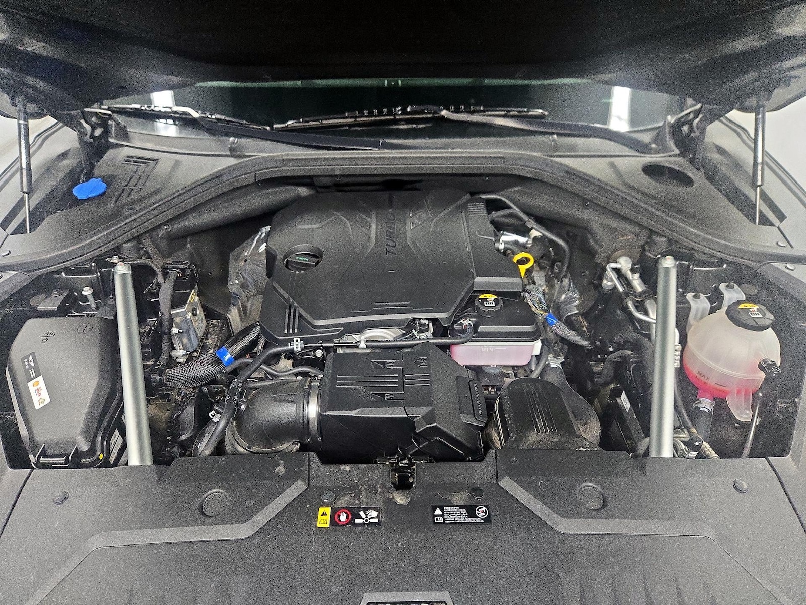 2025 GENESIS GV70 Standard - Photo 23