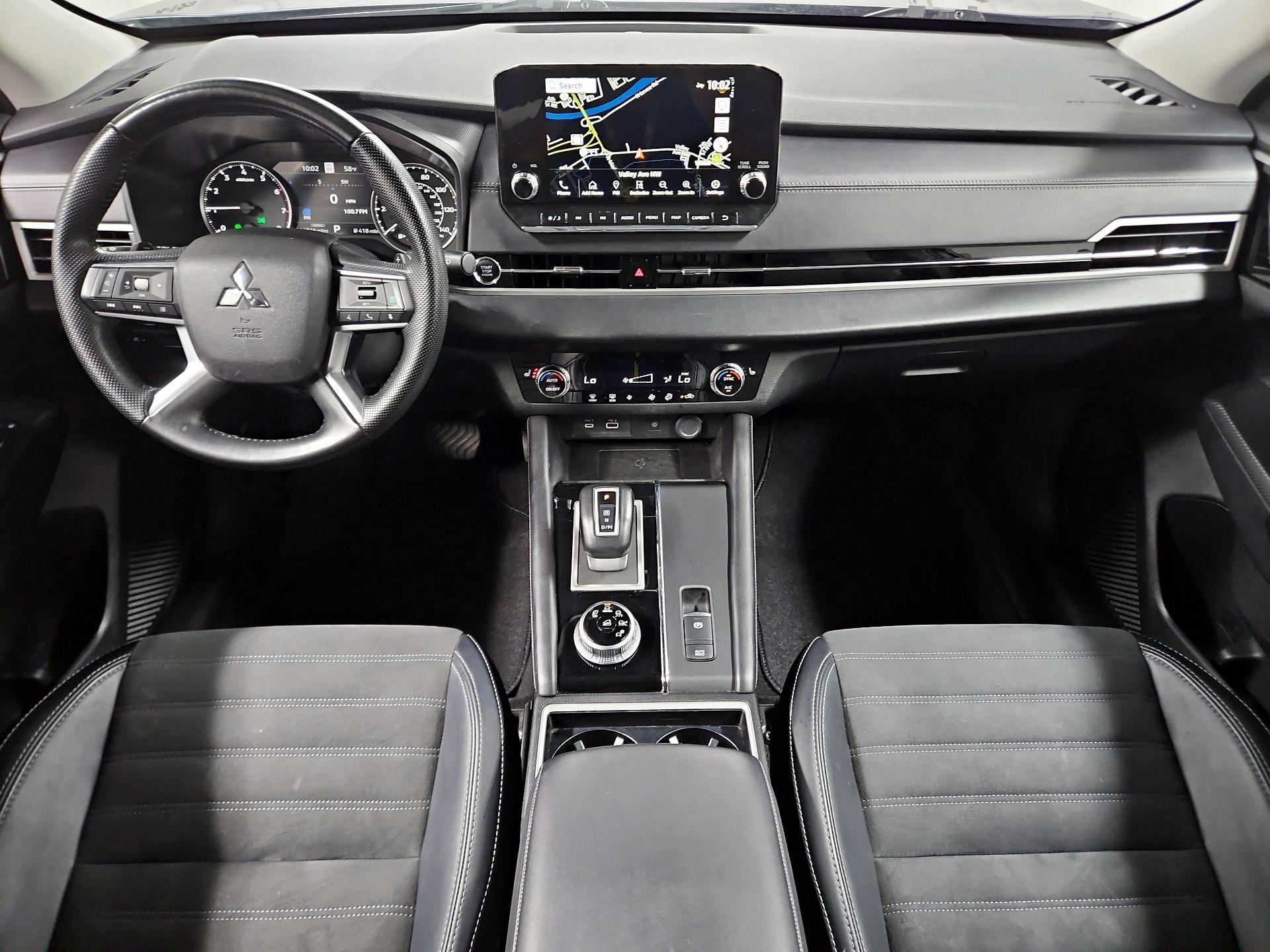 2024 Mitsubishi Outlander Gris SUV/Crossover Tracción delantera Automática
