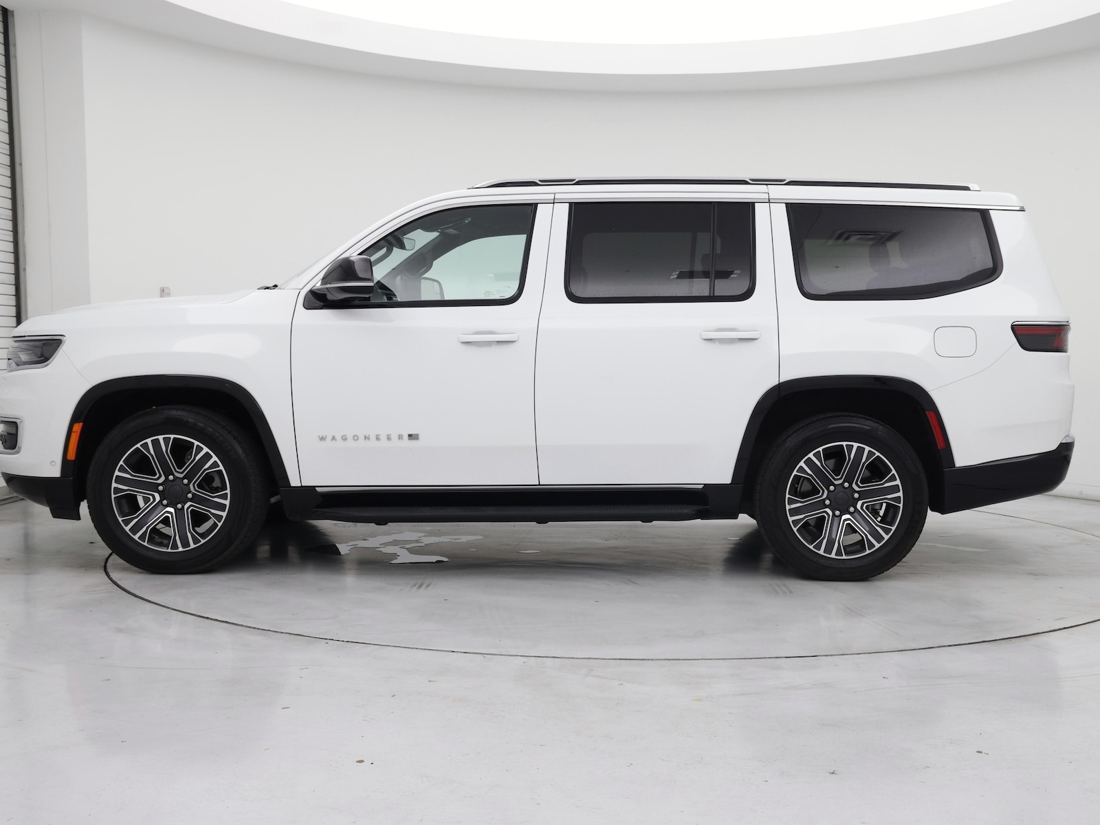2024 Jeep Wagoneer Series II - Photo 4