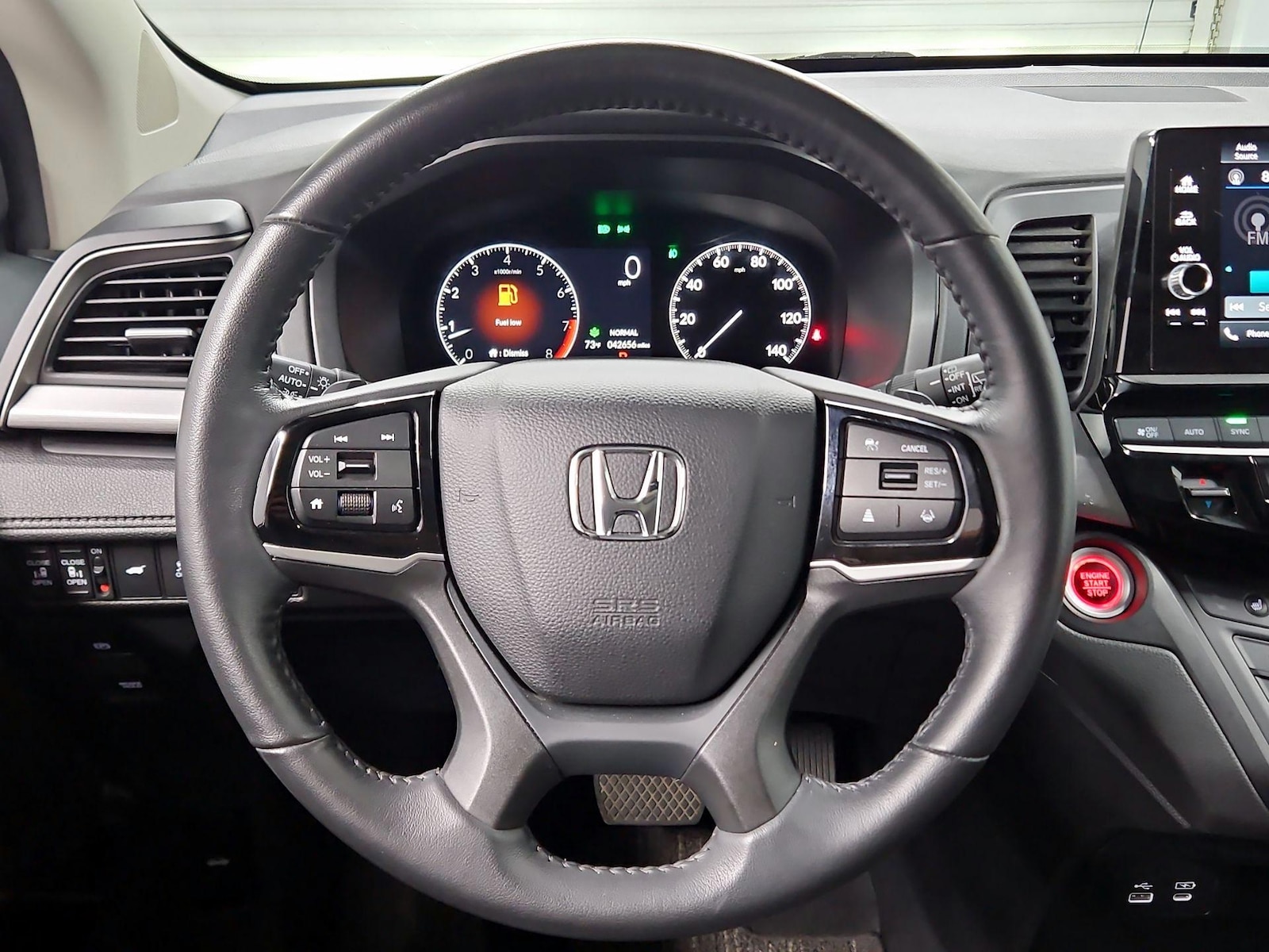 2025 Honda Odyssey EX-L - Photo 11