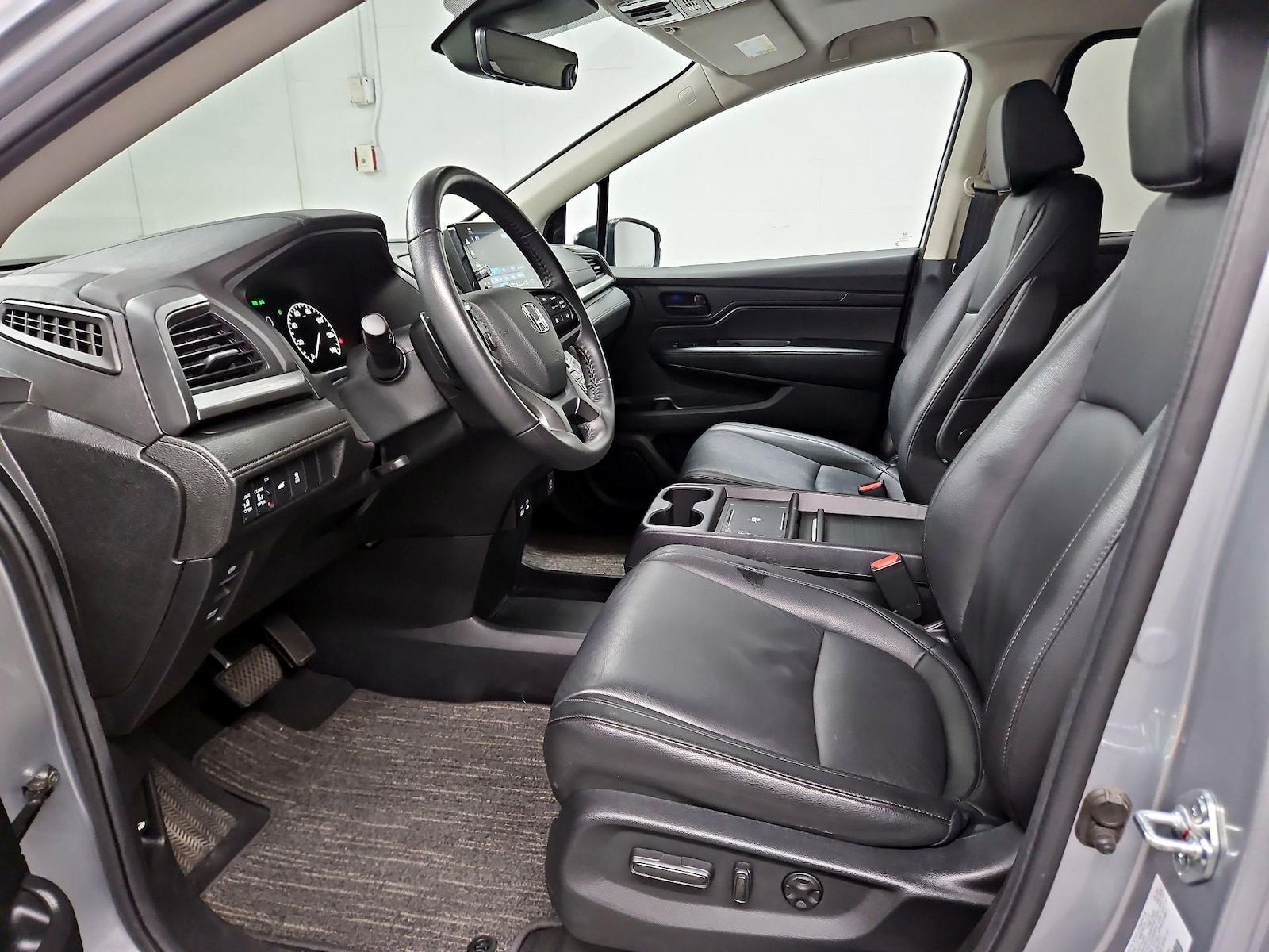 2025 Honda Odyssey EX-L - Photo 12