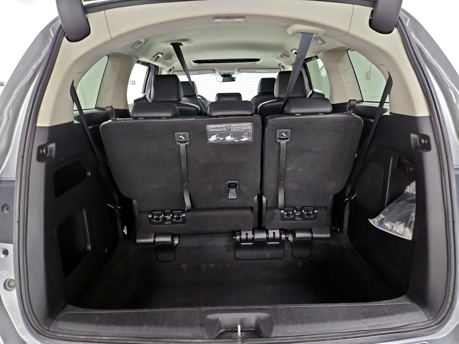 2025 Honda Odyssey EX-L - Photo 23